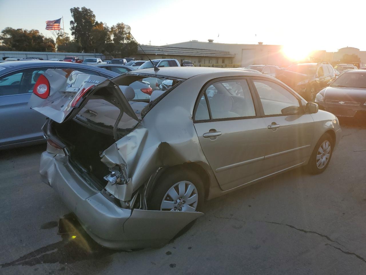 2004 Toyota Corolla VIN 1NXBR32E14Z276240 Copart auction photo, rear end / side damage thumbnail 3