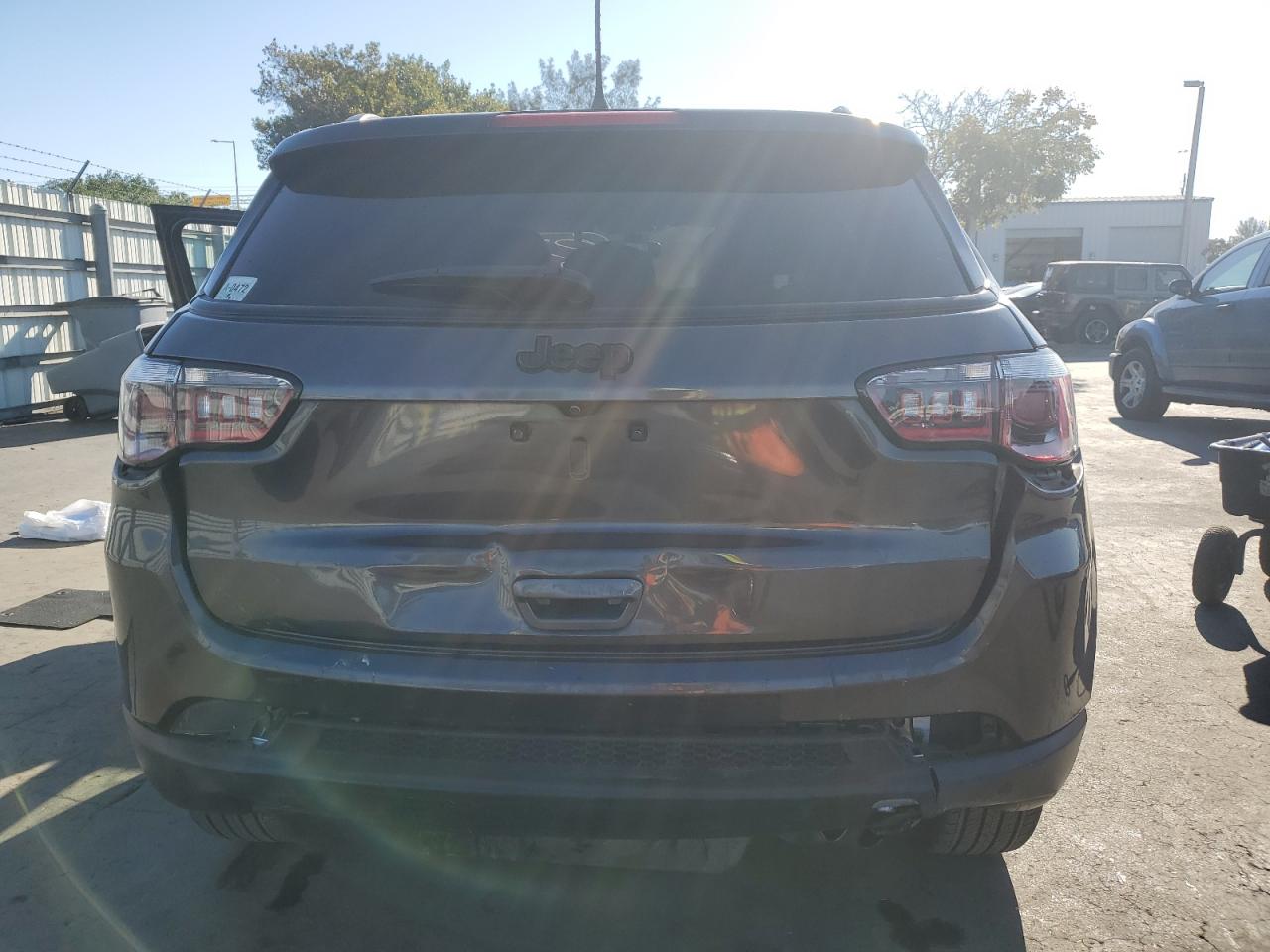 2019 Jeep Compass VIN 3C4NJCBBXKT676691 Copart auction photo, rear end / front end damage thumbnail 6