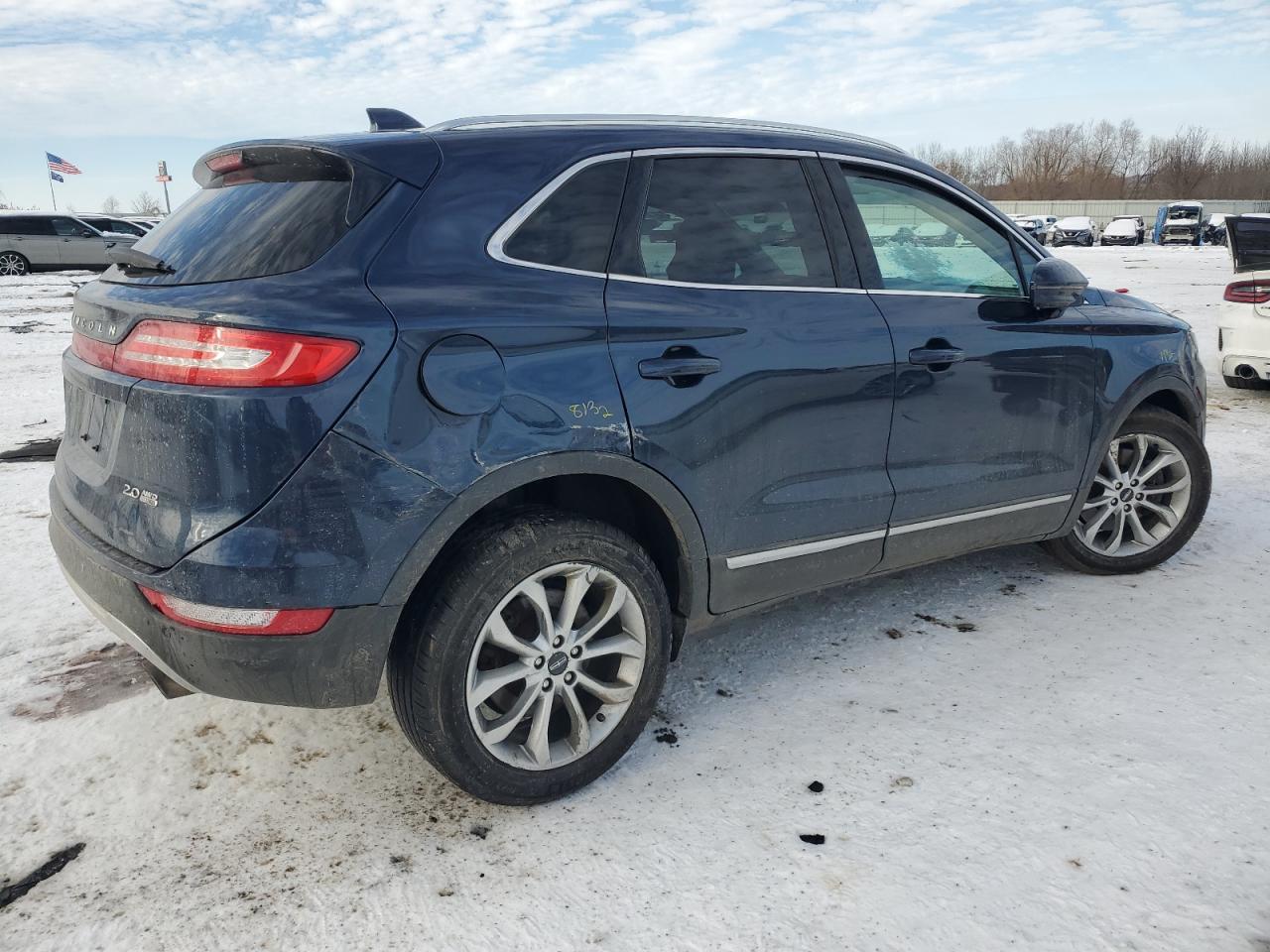 2015 Lincoln MKZ VIN 5LMCJ2A90FUJ47397 Copart auction photo, front end damage thumbnail 3