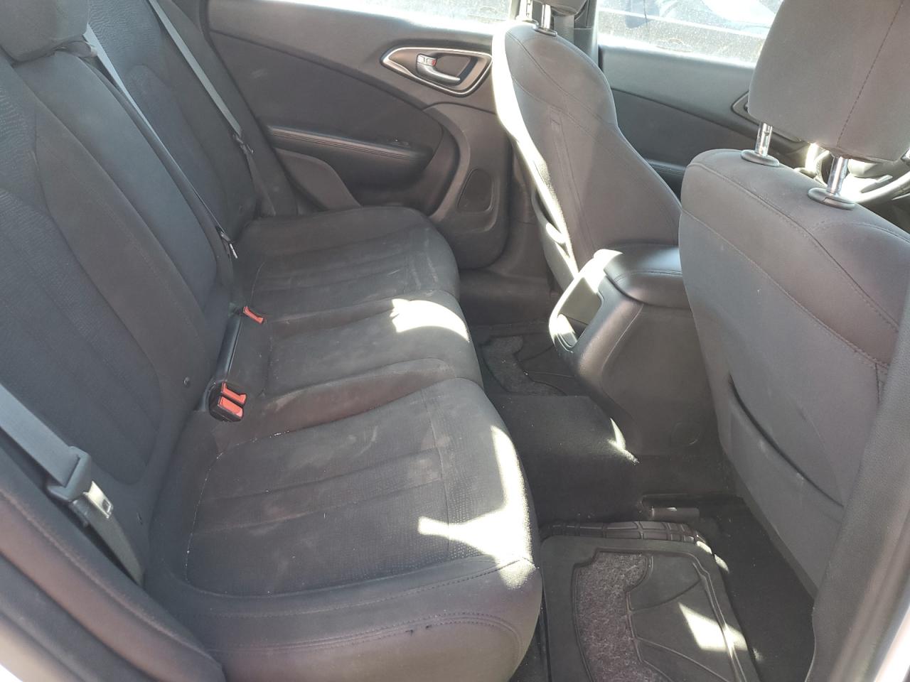 2015 Chrysler 200 VIN 1C3CCCAB5FN714602 Copart auction photo, front end damage thumbnail 11