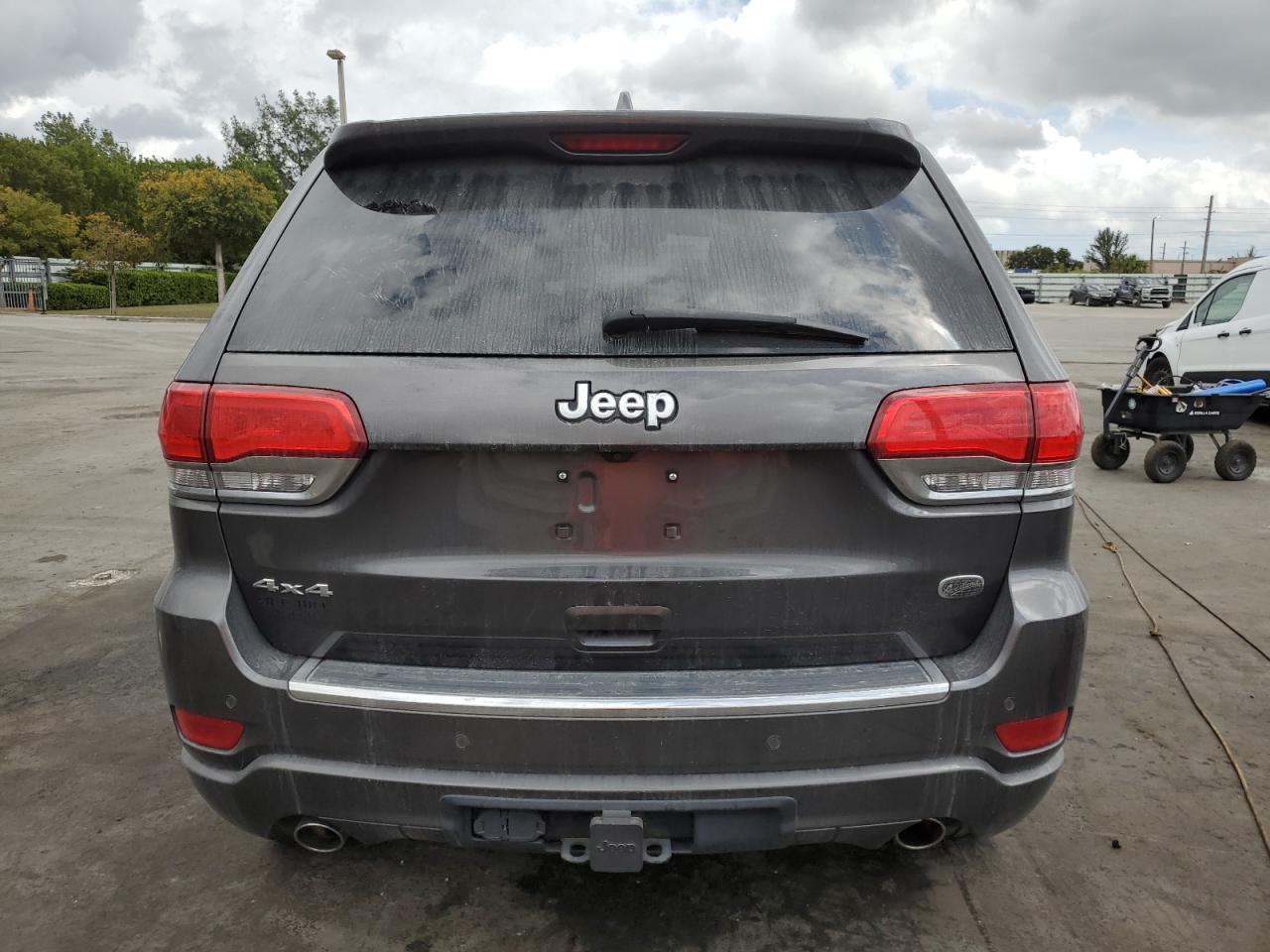 2017 Jeep Grand Cherokee VIN 1C4RJFCG4HC927741 Copart auction photo, side damage thumbnail 6