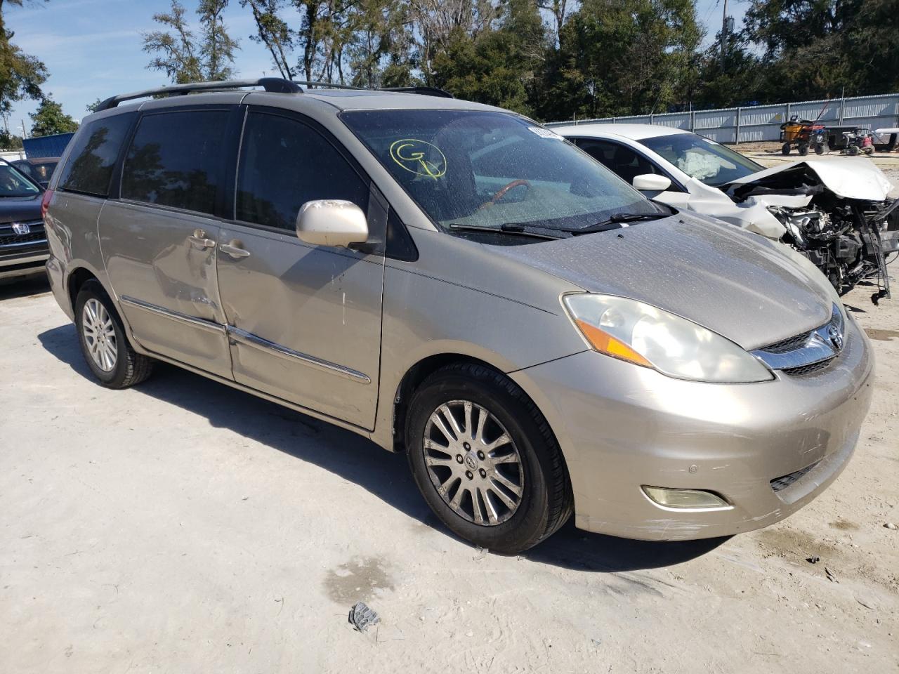 2007 Toyota Sienna VIN 5TDZK22C17S076919 Copart auction photo, side / minor dent/scratches damage thumbnail 4