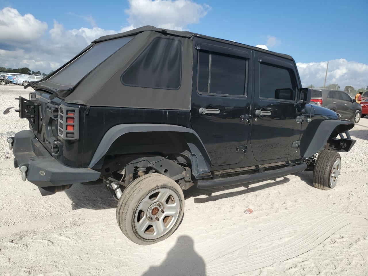 2013 Jeep Wrangler VIN 1C4BJWDG8DL705455 Copart auction photo, undercarriage damage thumbnail 3