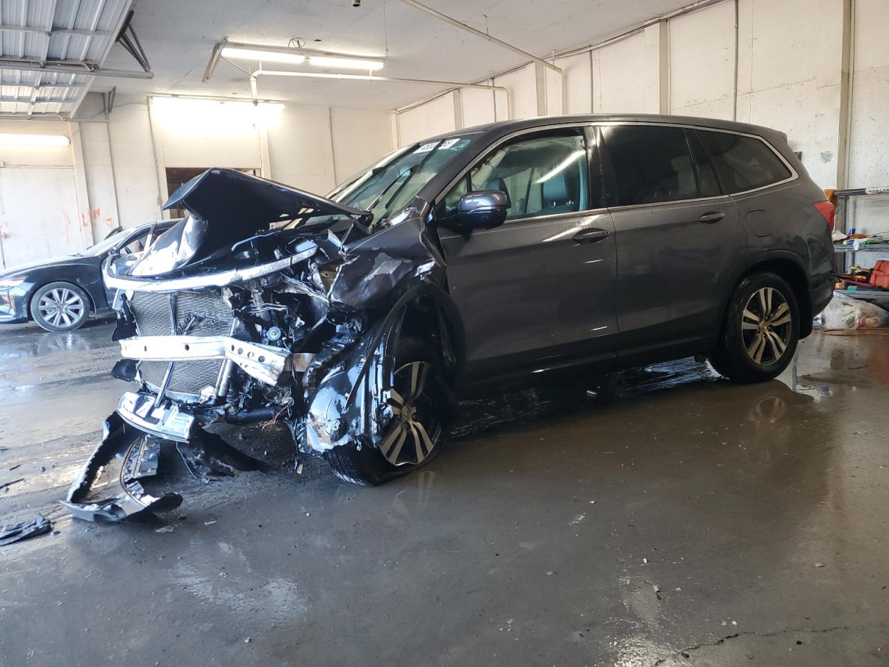 2018 Honda Pilot VIN 5FNYF5H88JB010593