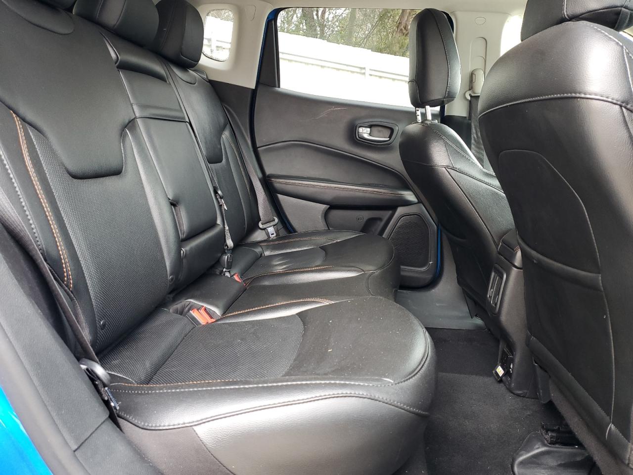 2020 Jeep Compass VIN 3C4NJDCB6LT146174 Copart auction photo, side / minor dent/scratches damage thumbnail 11