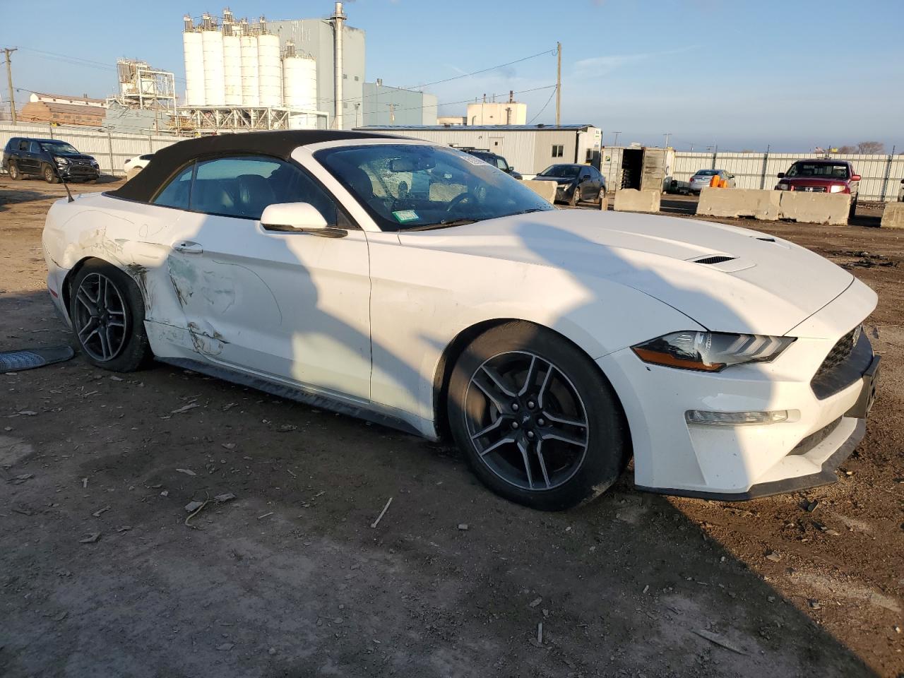 2018 Ford Mustang VIN 1FATP8UH5J5132656 Copart auction photo, all over damage thumbnail 4