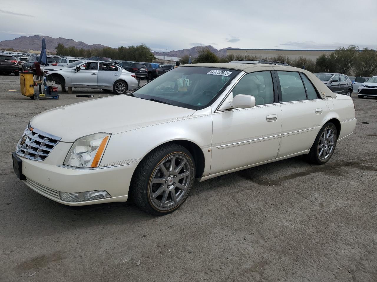 2009 Cadillac DTS VIN 1G6KD57959U111800 - Copart auction photo