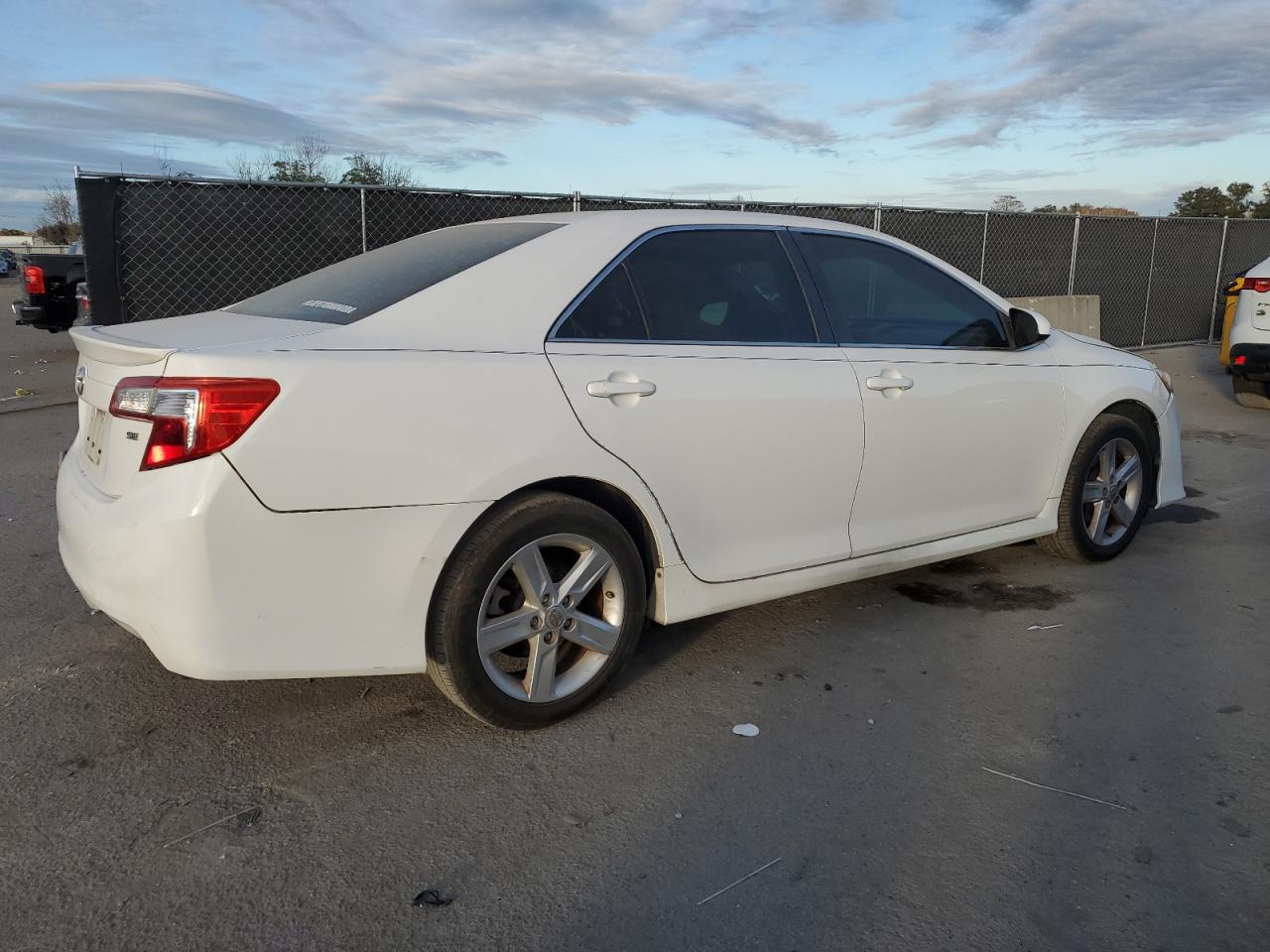 2014 Toyota Camry VIN 4T1BF1FK5EU862485 Copart auction photo, front end / side damage thumbnail 3