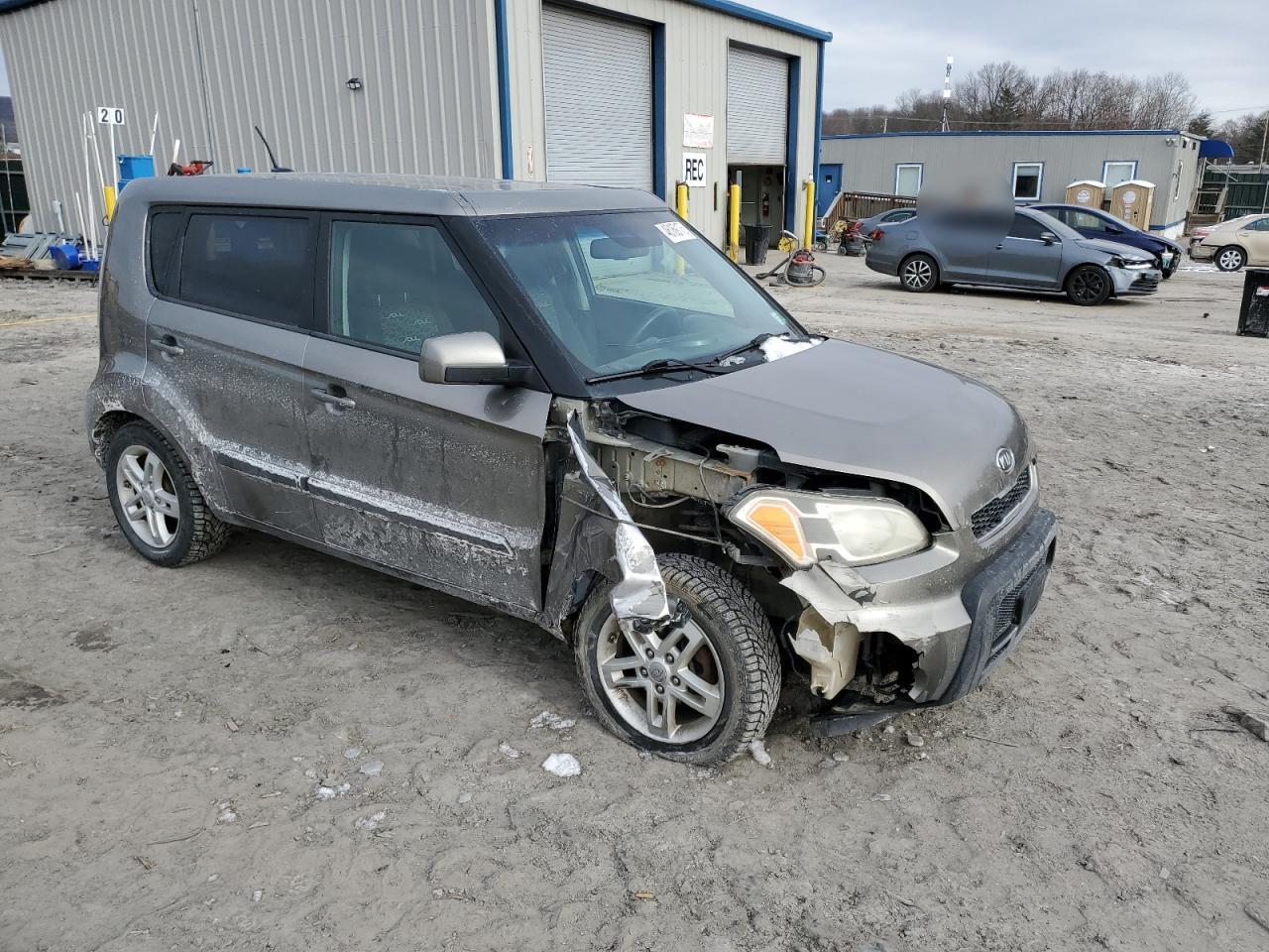 2011 KIA Soul VIN KNDJT2A24B7209520 Copart auction photo, front end / side damage thumbnail 4
