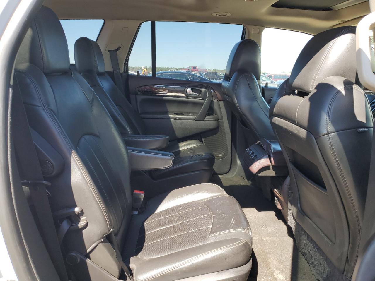 2016 Buick Enclave VIN 5GAKRBKD2GJ130250 Copart auction photo, front end / minor dent/scratches damage thumbnail 11