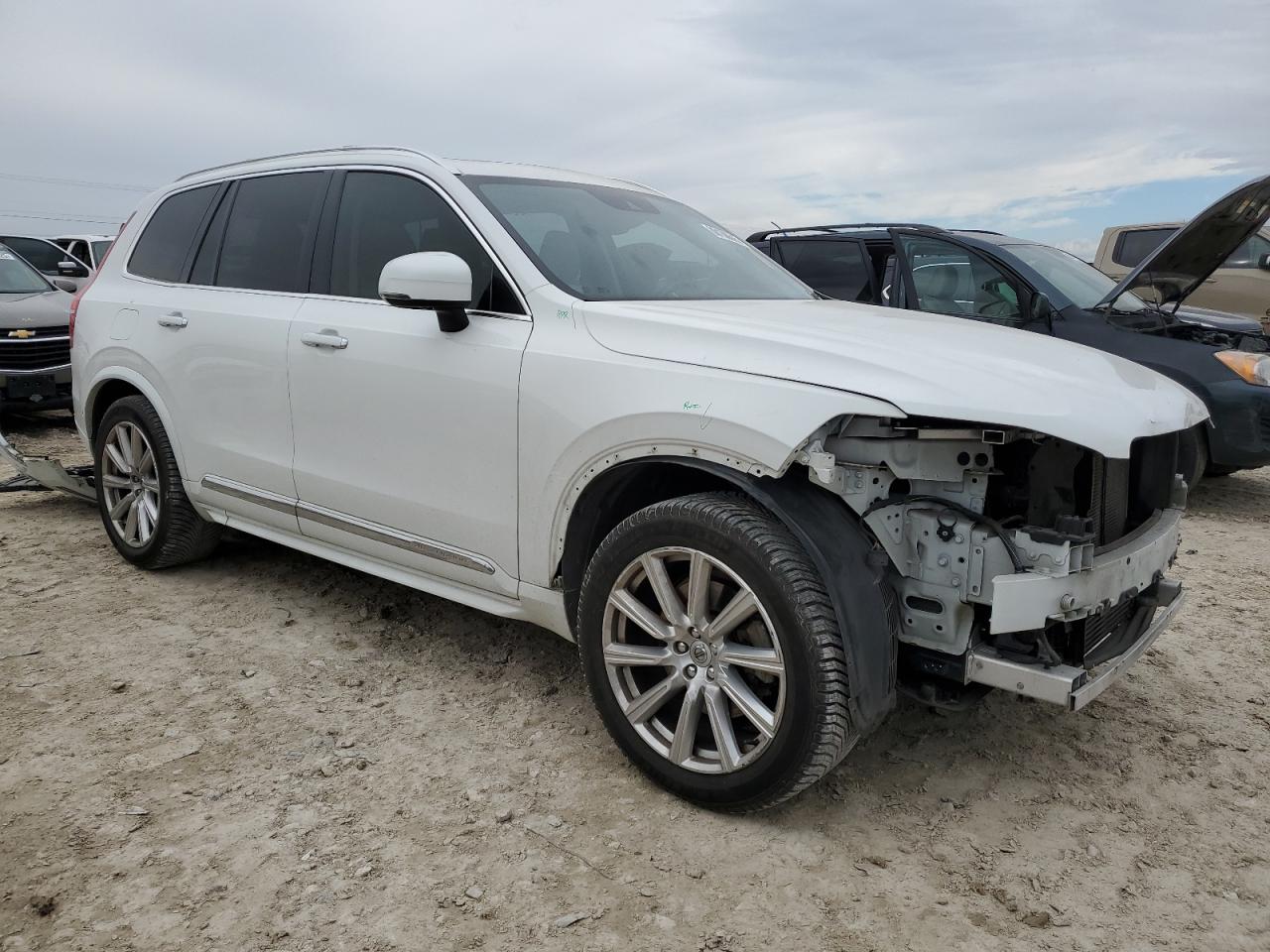 2016 Volvo XC90 VIN YV4A22PL4G1066871 Copart auction photo, front end damage thumbnail 4