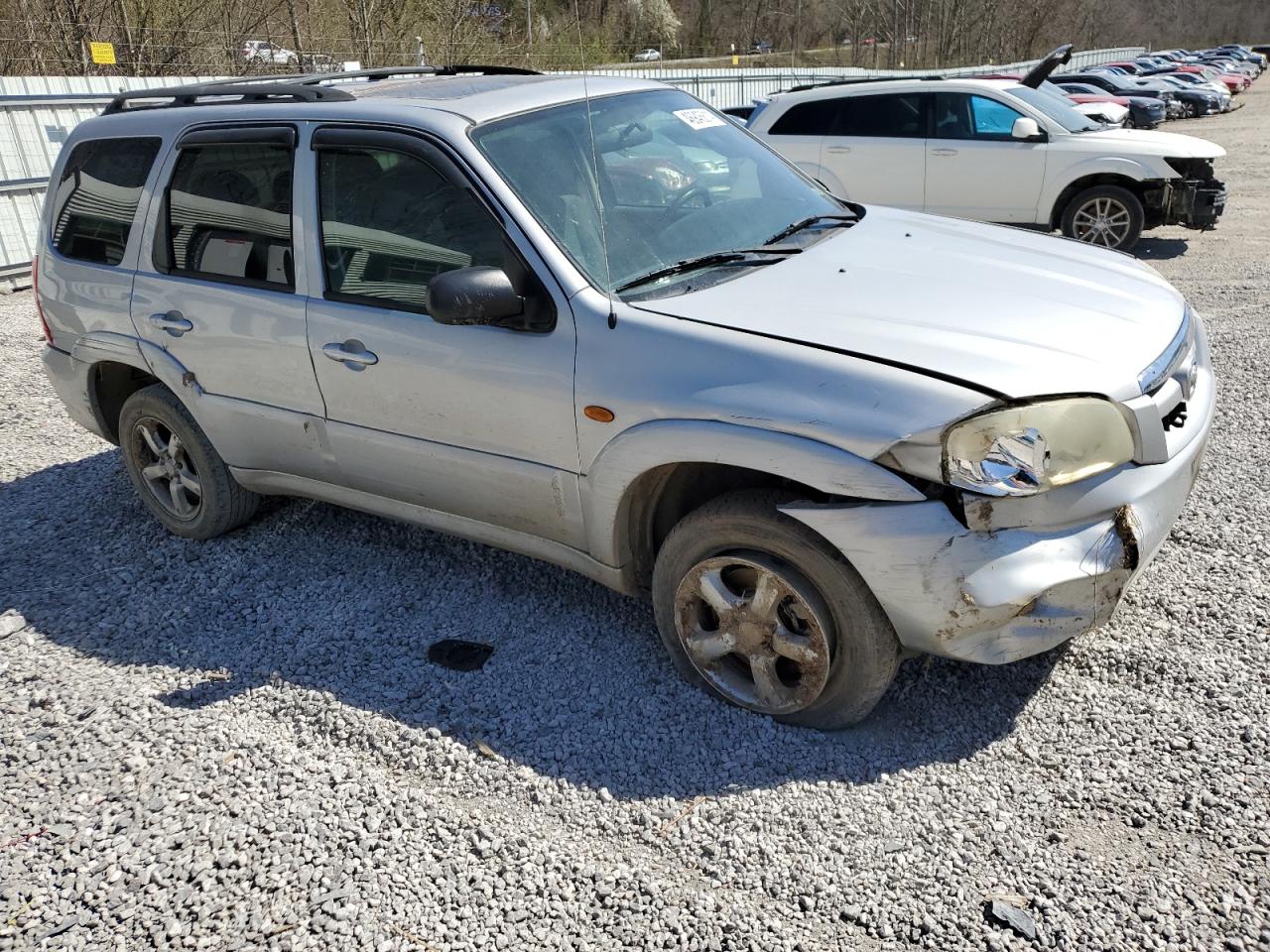 2005 Mazda Tribute VIN 4F2YZ04195KM04325 Copart auction photo, front end / side damage thumbnail 4