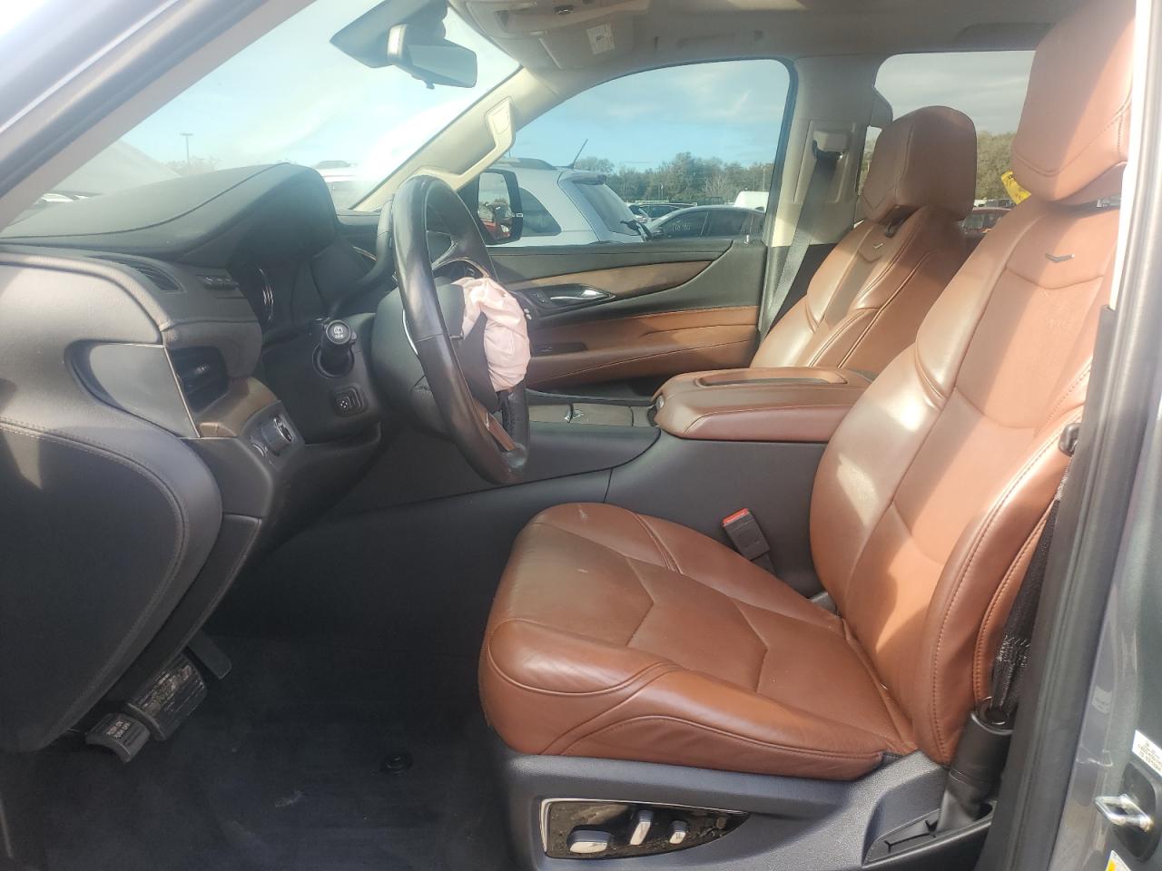 2020 Cadillac Escalade VIN 1GYS3BKJXLR232228 Copart auction photo, front end / side damage thumbnail 7