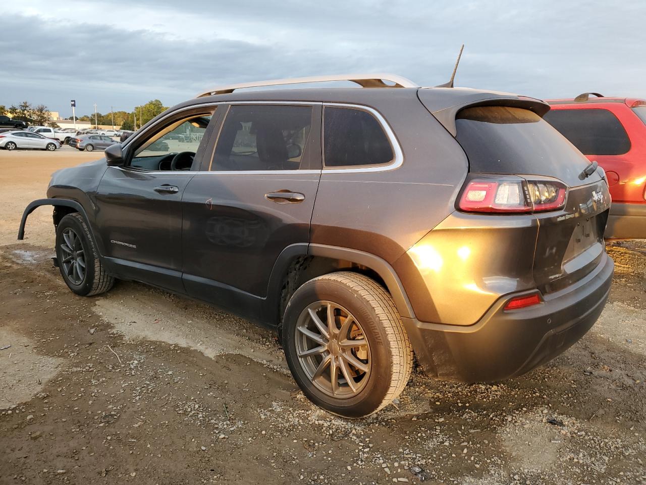 2019 Jeep Grand Cherokee VIN 1C4PJLLB9KD382311 Copart auction photo, front end damage thumbnail 2