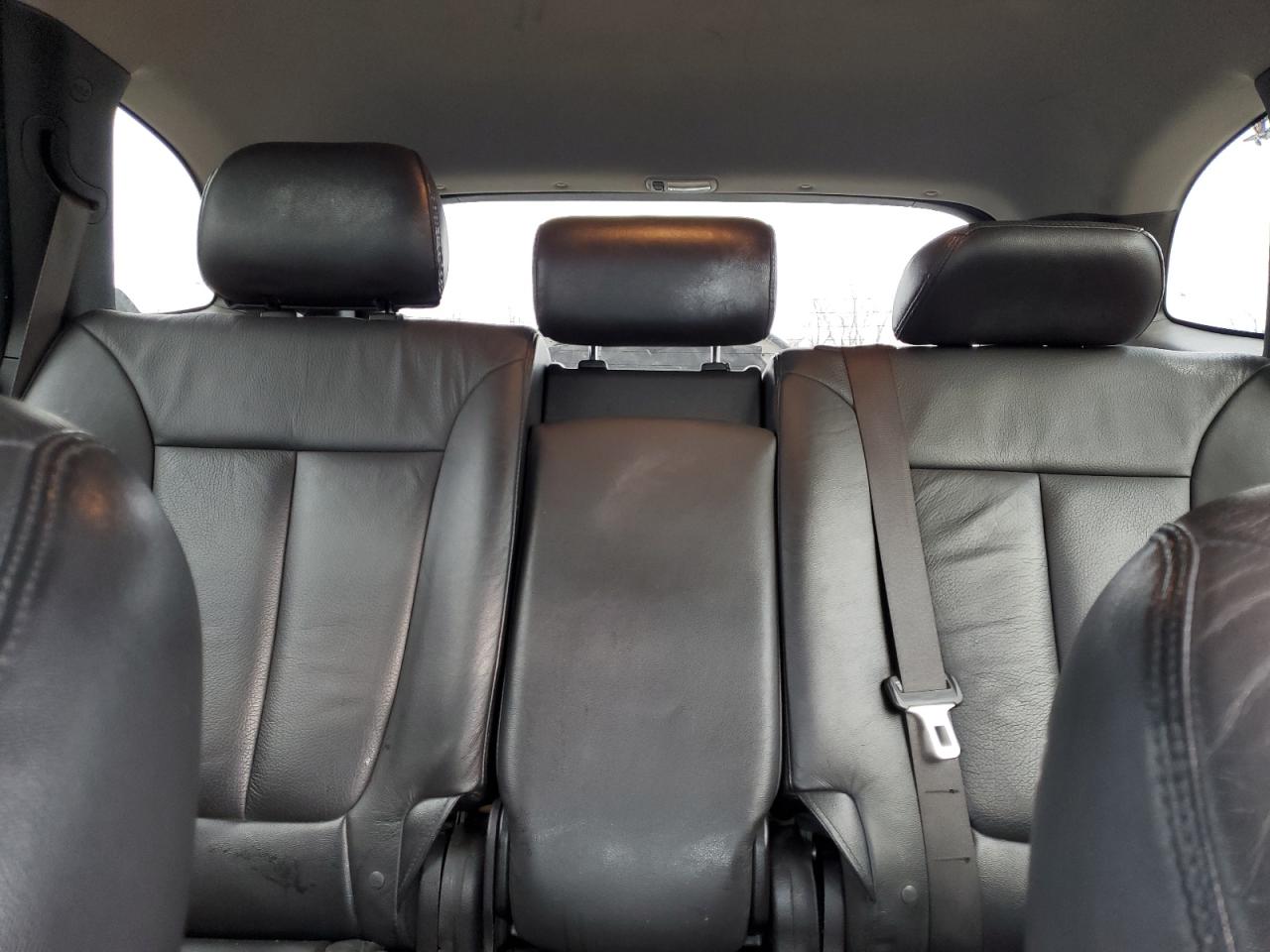 2010 Hyundai Santa Fe VIN 5NMSKDAG4AH388647 Copart auction photo, minor dent/scratches / normal wear damage thumbnail 10