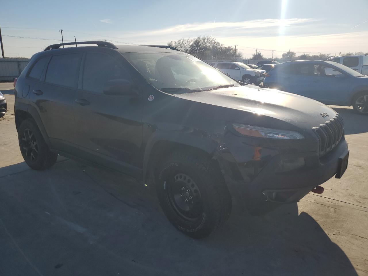 2016 Jeep Cherokee VIN 1C4PJMBS2GW318002 Copart auction photo, side damage thumbnail 4
