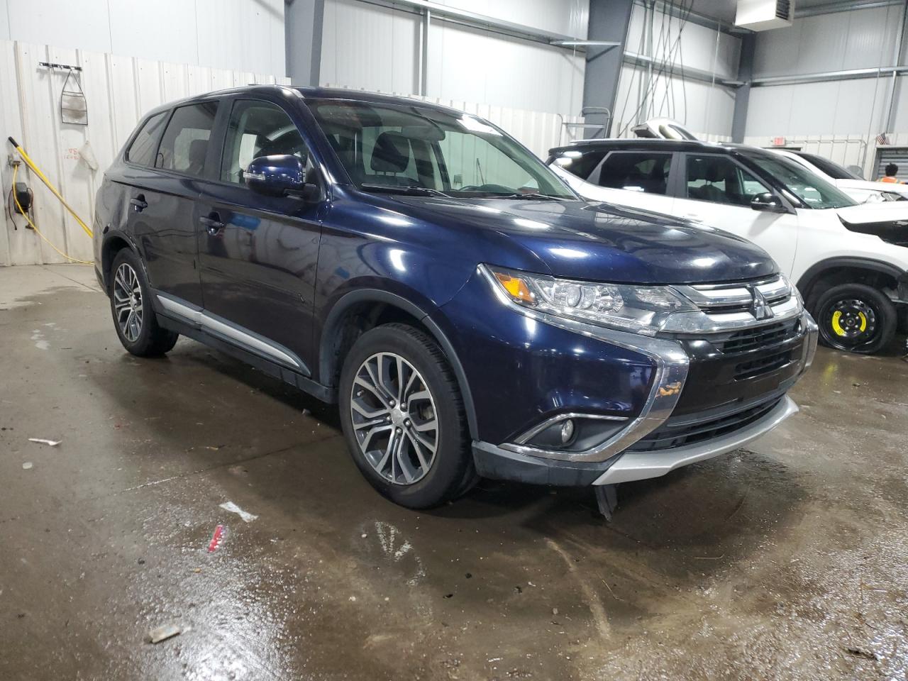 2017 Mitsubishi Outlander VIN JA4AD3A36HZ006101 Copart auction photo, rear end / side damage thumbnail 4