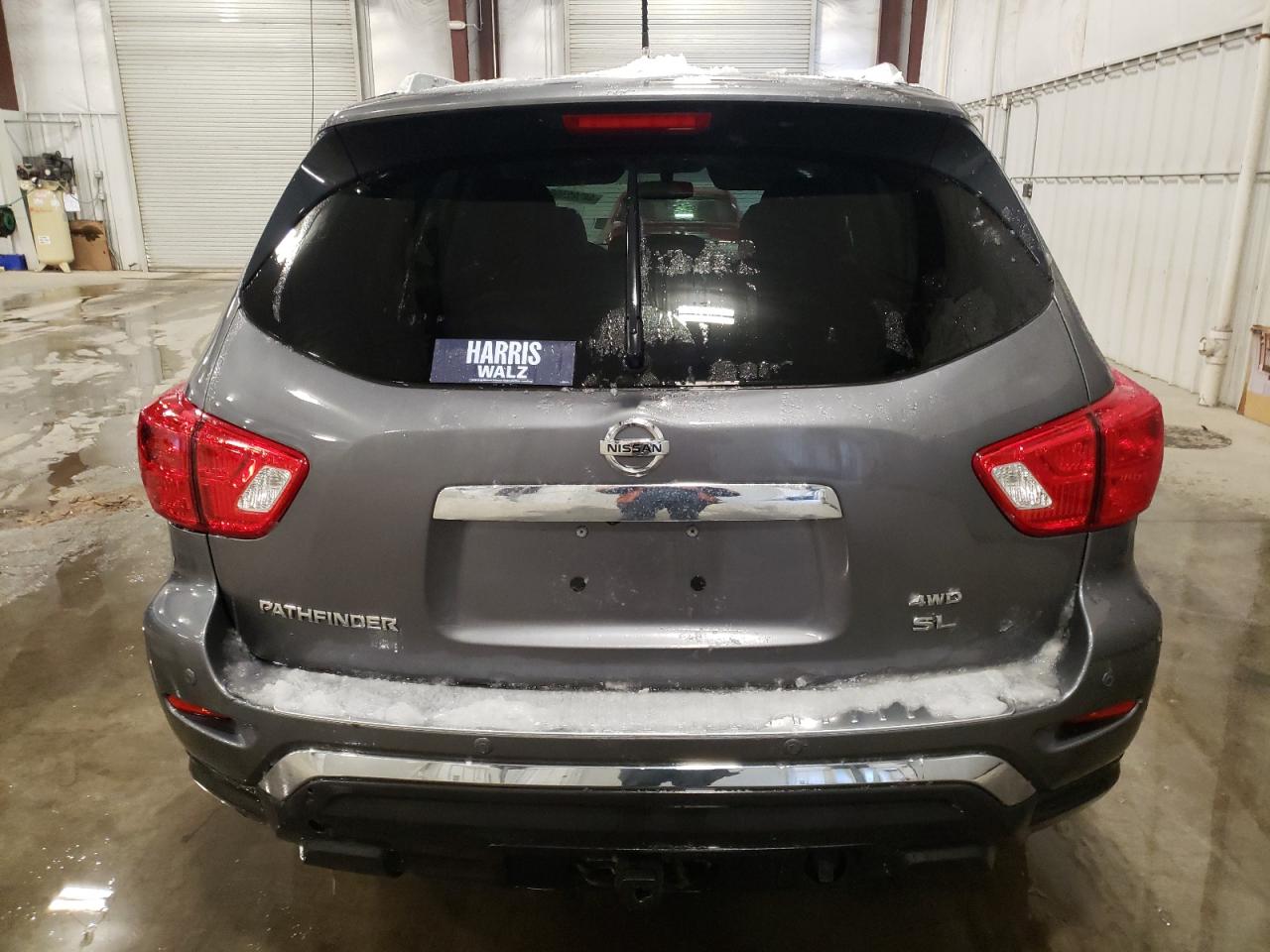 2017 Nissan Pathfinder VIN 5N1DR2MM1HC606400 Copart auction photo, front end / side damage thumbnail 6