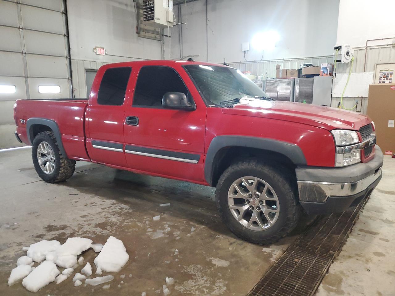 2004 Chevrolet Silverado VIN 1GCEK19T04Z143261 Copart auction photo, all over / undercarriage damage thumbnail 4