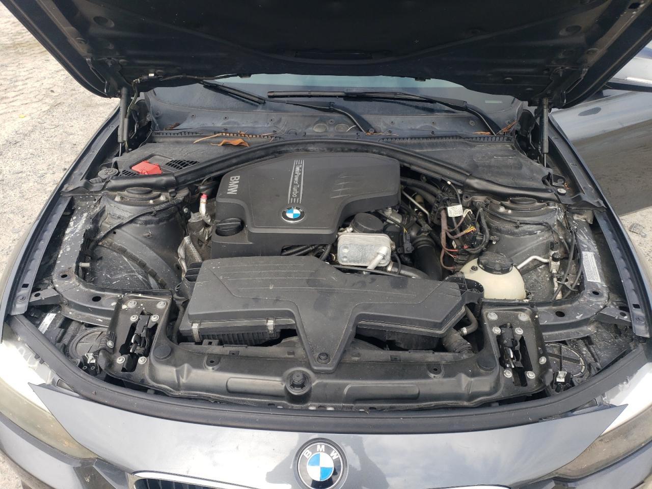 2013 BMW 3er VIN WBA3A5C55DF600155 Copart auction photo, front end / all over damage thumbnail 11