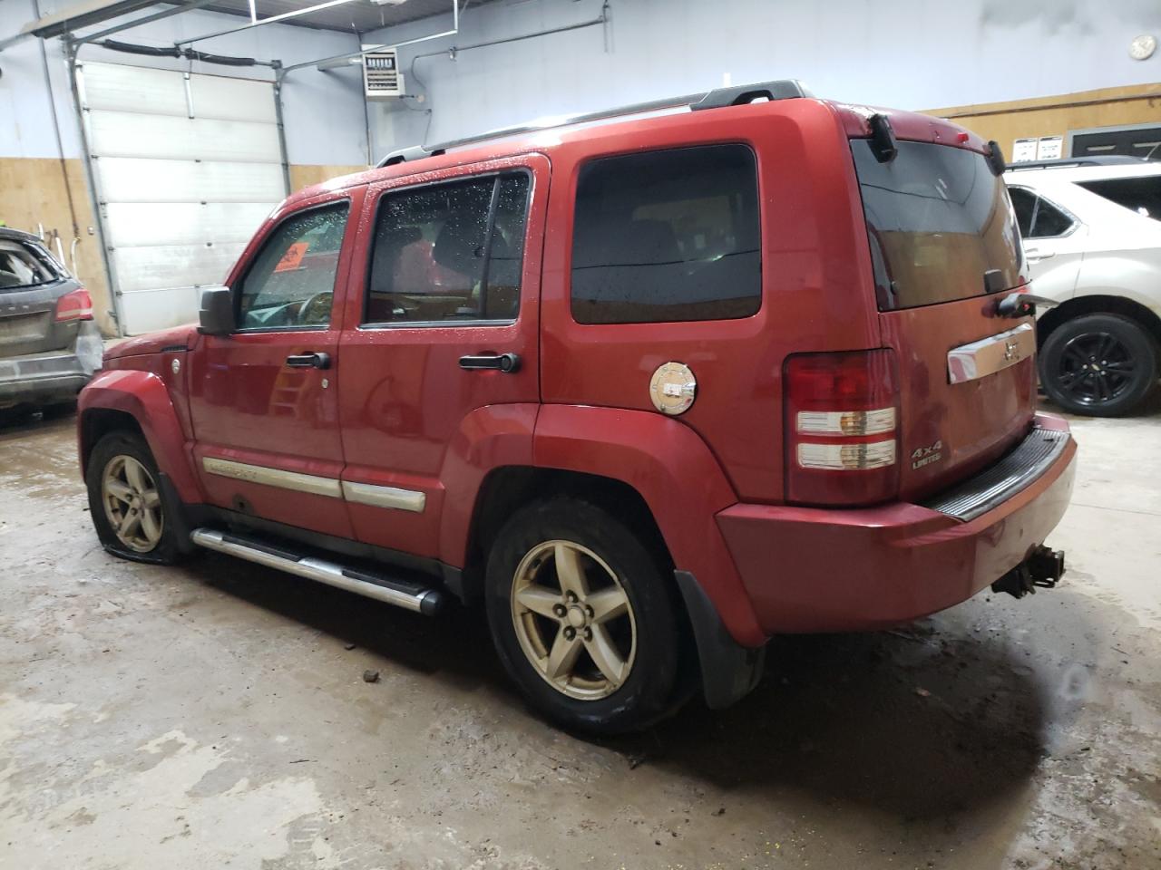 2010 Jeep Liberty (North America) VIN 1J4PN5GK7AW117412 Copart auction photo, front end / undercarriage damage thumbnail 2