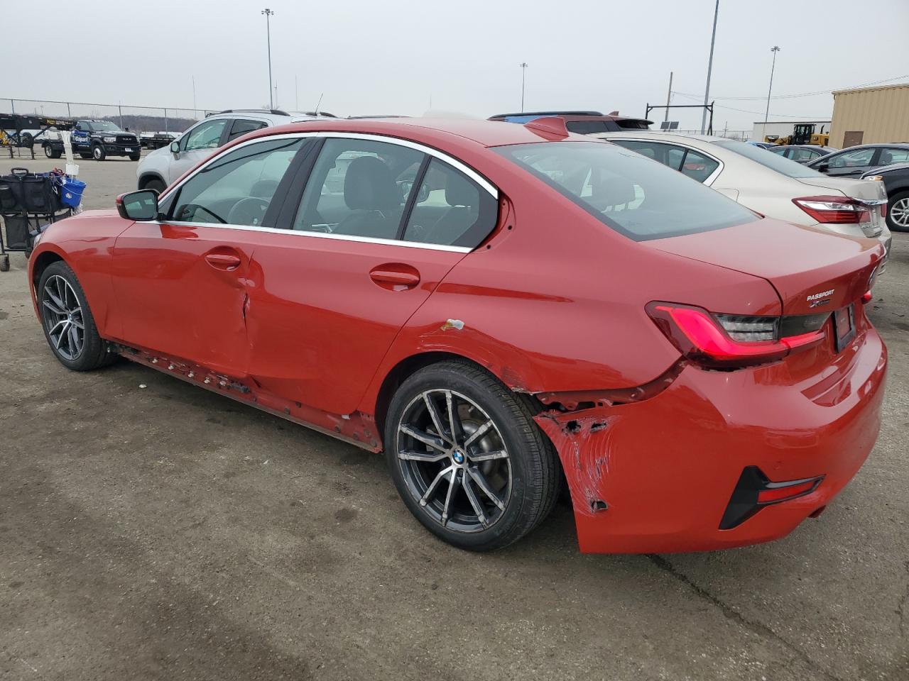 2021 BMW 3er VIN 3MW5R7J05M8B50200 Copart auction photo, side / rear end damage thumbnail 2