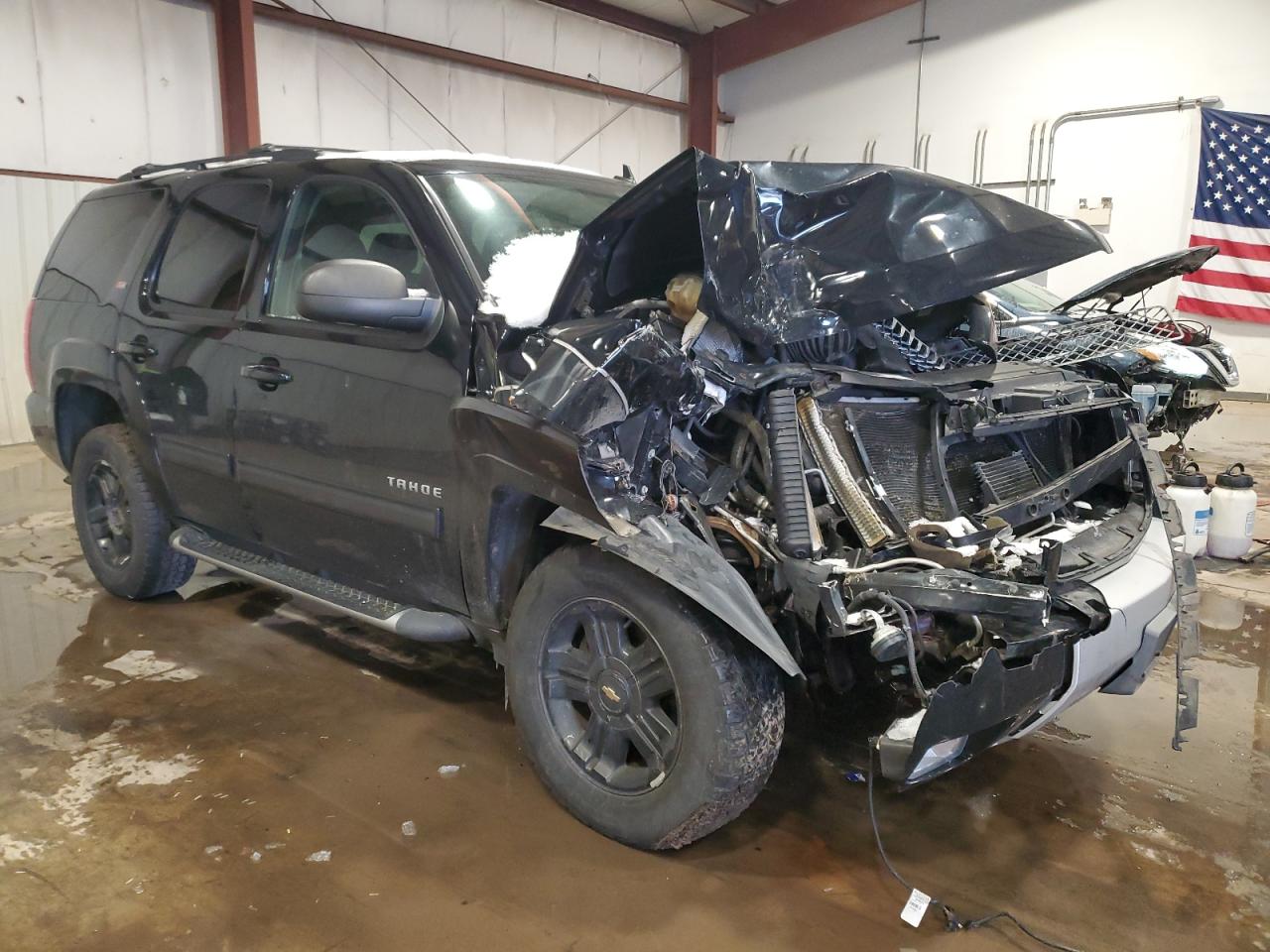 2011 Chevrolet Tahoe VIN 1GNSKBE01BR117633 Copart auction photo, front end damage thumbnail 4