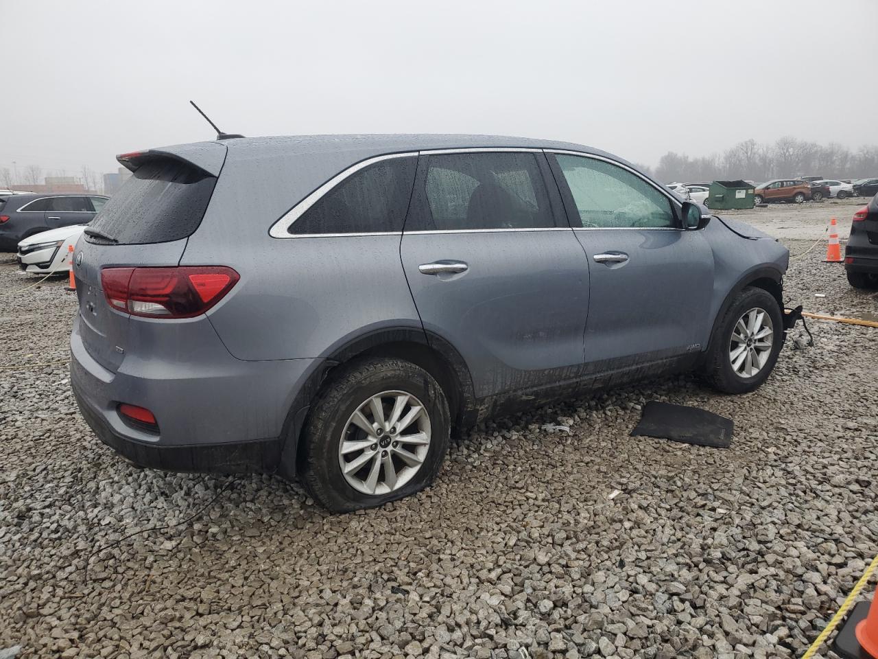 2020 KIA Sorento VIN 5XYPGDA32LG676376 Copart auction photo, front end damage thumbnail 3