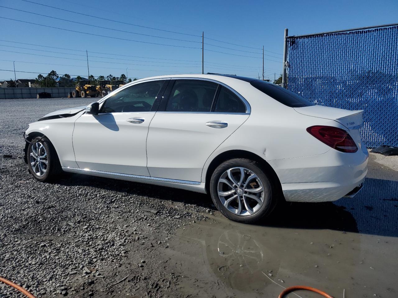 2015 Mercedes-Benz C-klasse VIN 55SWF4KB5FU070245 Copart auction photo, front end / rear end damage thumbnail 2
