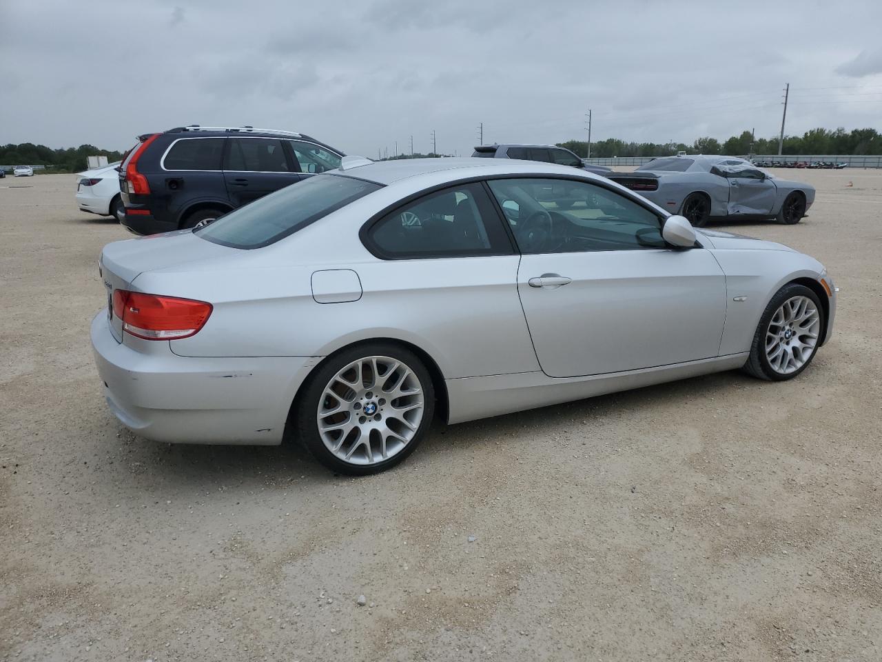 2010 BMW 3er VIN WBAWB3C52APU90119 Copart auction photo, water/flood damage thumbnail 3