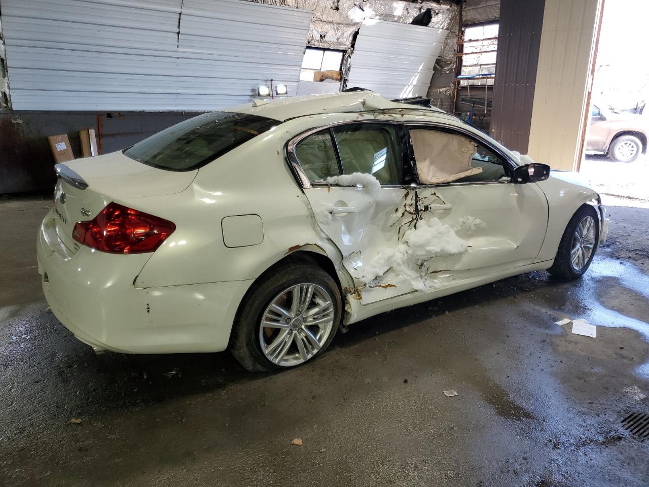 2015 Infiniti Q40 VIN JN1CV6AR7FM650558 Copart auction photo, side / front end damage thumbnail 3