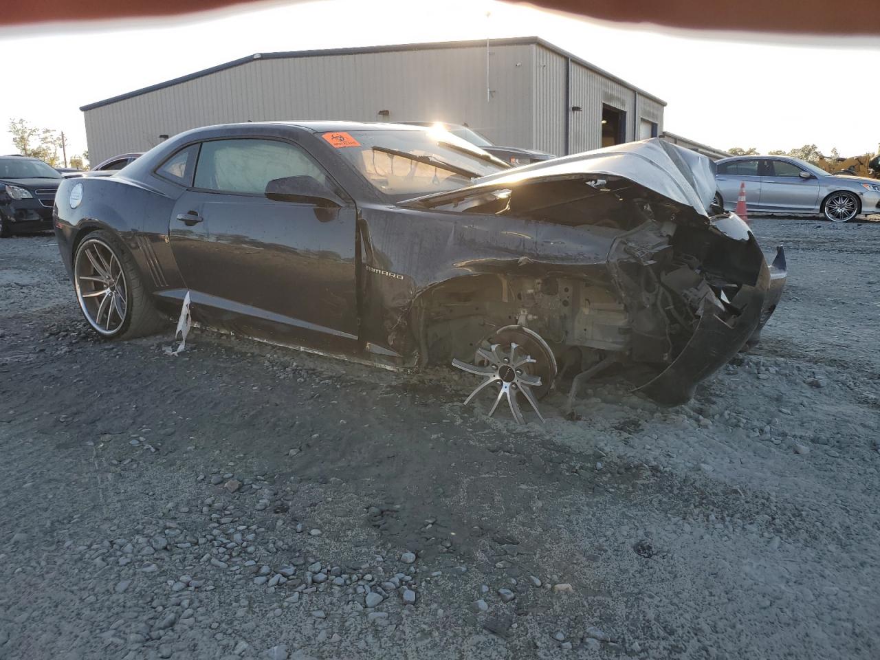 2014 Chevrolet Camaro VIN 2G1FA1E32E9205292 Copart auction photo, front end damage thumbnail 4