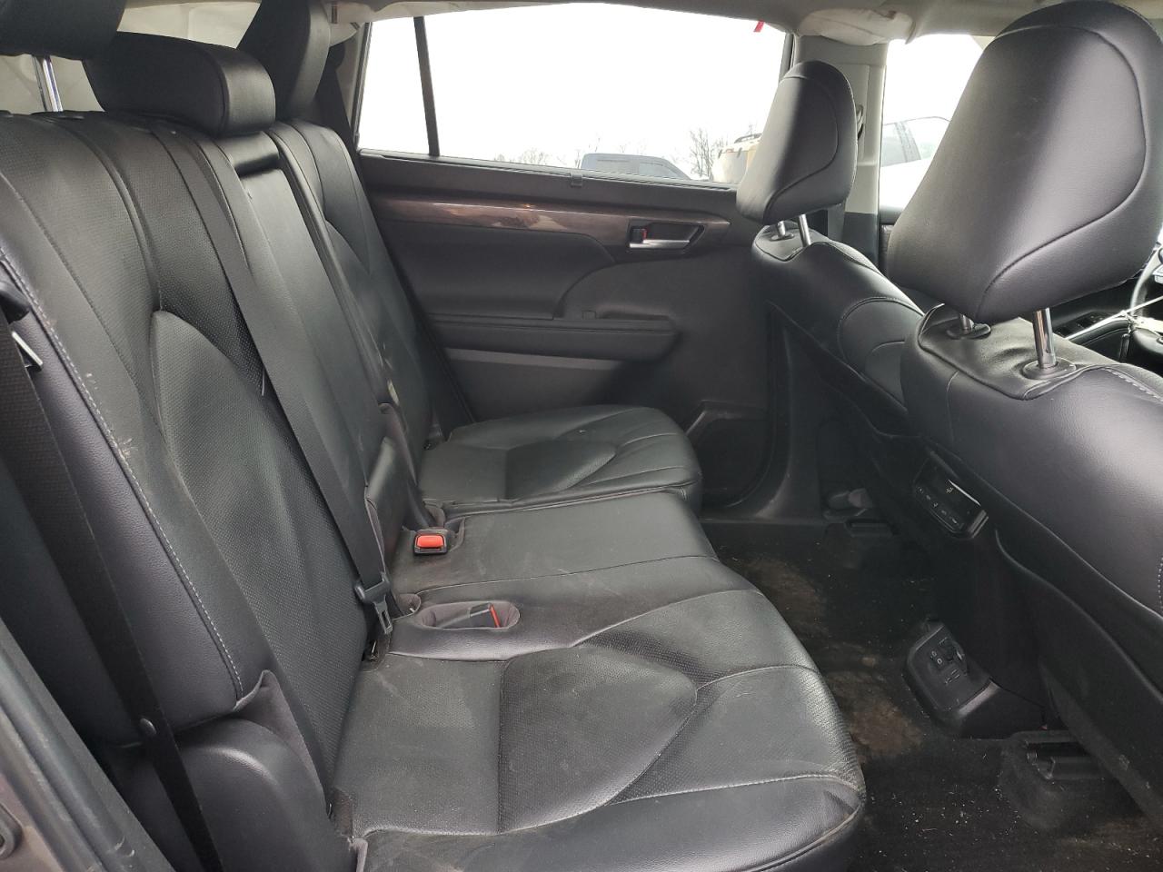 2023 Toyota Highlander VIN 5TDKDRBHXPS528253 Copart auction photo, front end / side damage thumbnail 12