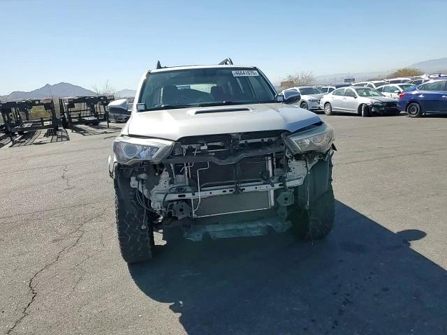 2018 Toyota 4Runner VIN JTEBU5JR3J5596907 Copart auction photo, front end damage thumbnail 12