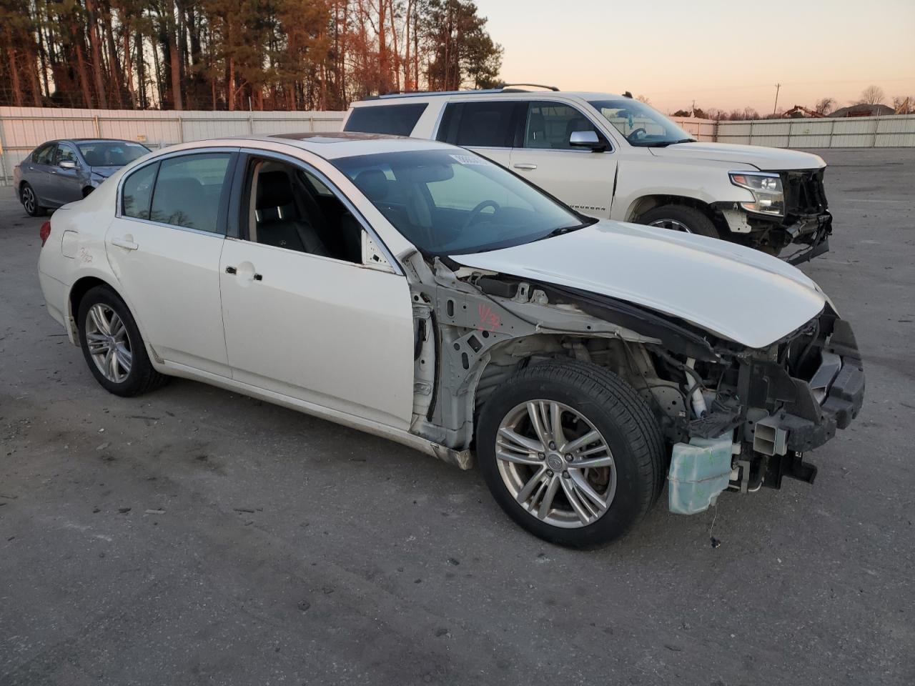 2013 Infiniti G VIN JN1CV6AR7DM352962 Copart auction photo, front end / side damage thumbnail 4