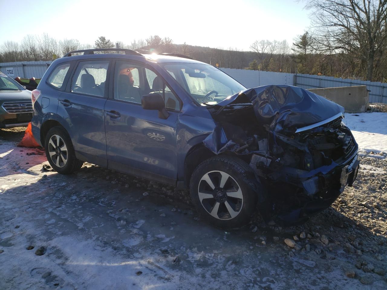 2018 Subaru Forester VIN JF2SJABC2JH610778 Copart auction photo, front end / minor dent/scratches damage thumbnail 4