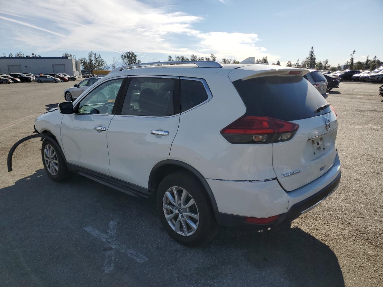 2017 Nissan Rogue VIN KNMAT2MT5HP514280 Copart auction photo, front end damage thumbnail 2