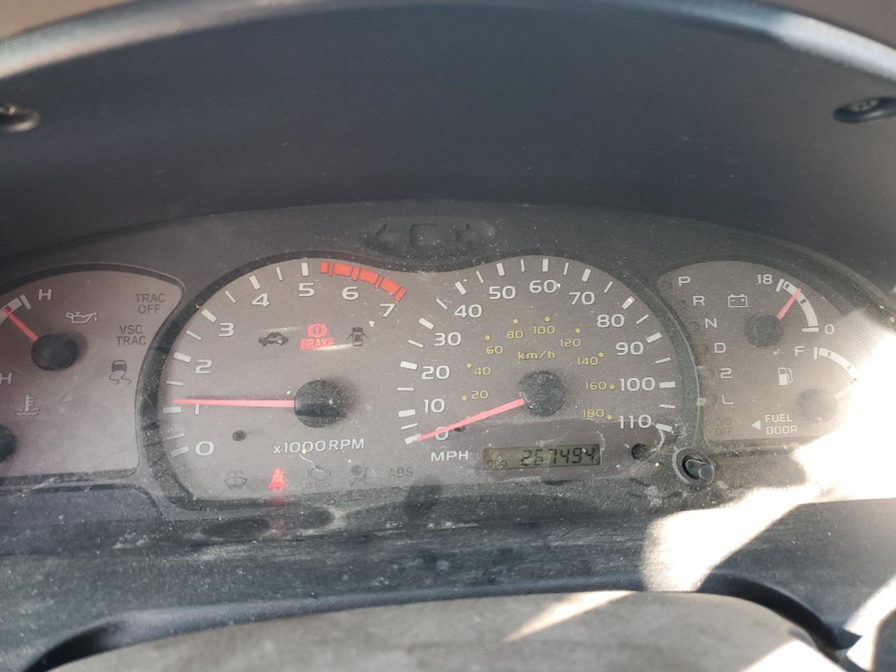 2004 Toyota Sequoia VIN 5TDZT34A24S221539 Copart auction photo, front end damage thumbnail 9