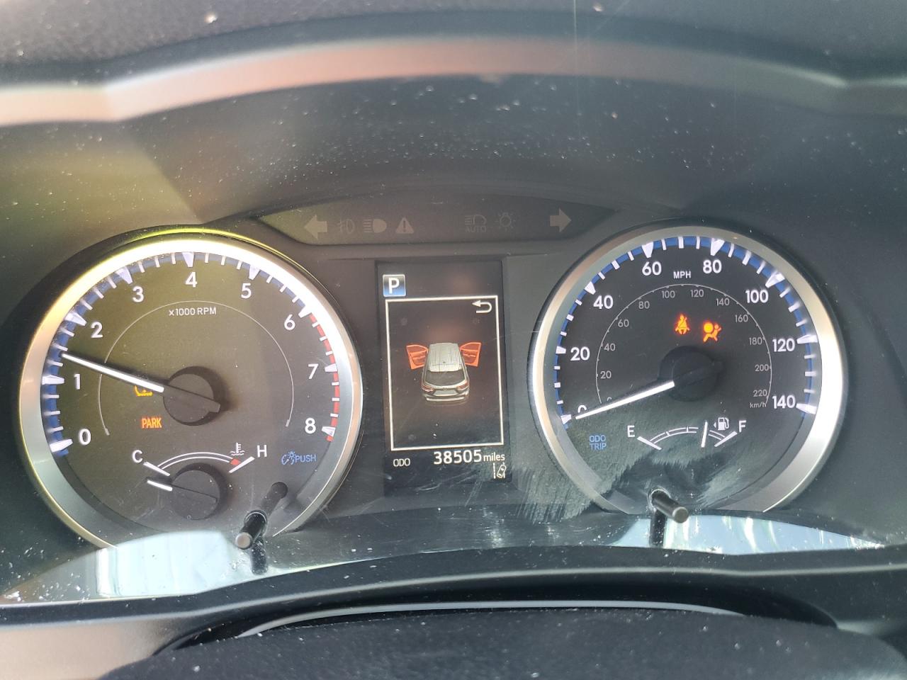 2019 Toyota Highlander VIN 5TDZARFH4KS059414 Copart auction photo, rollover damage thumbnail 9