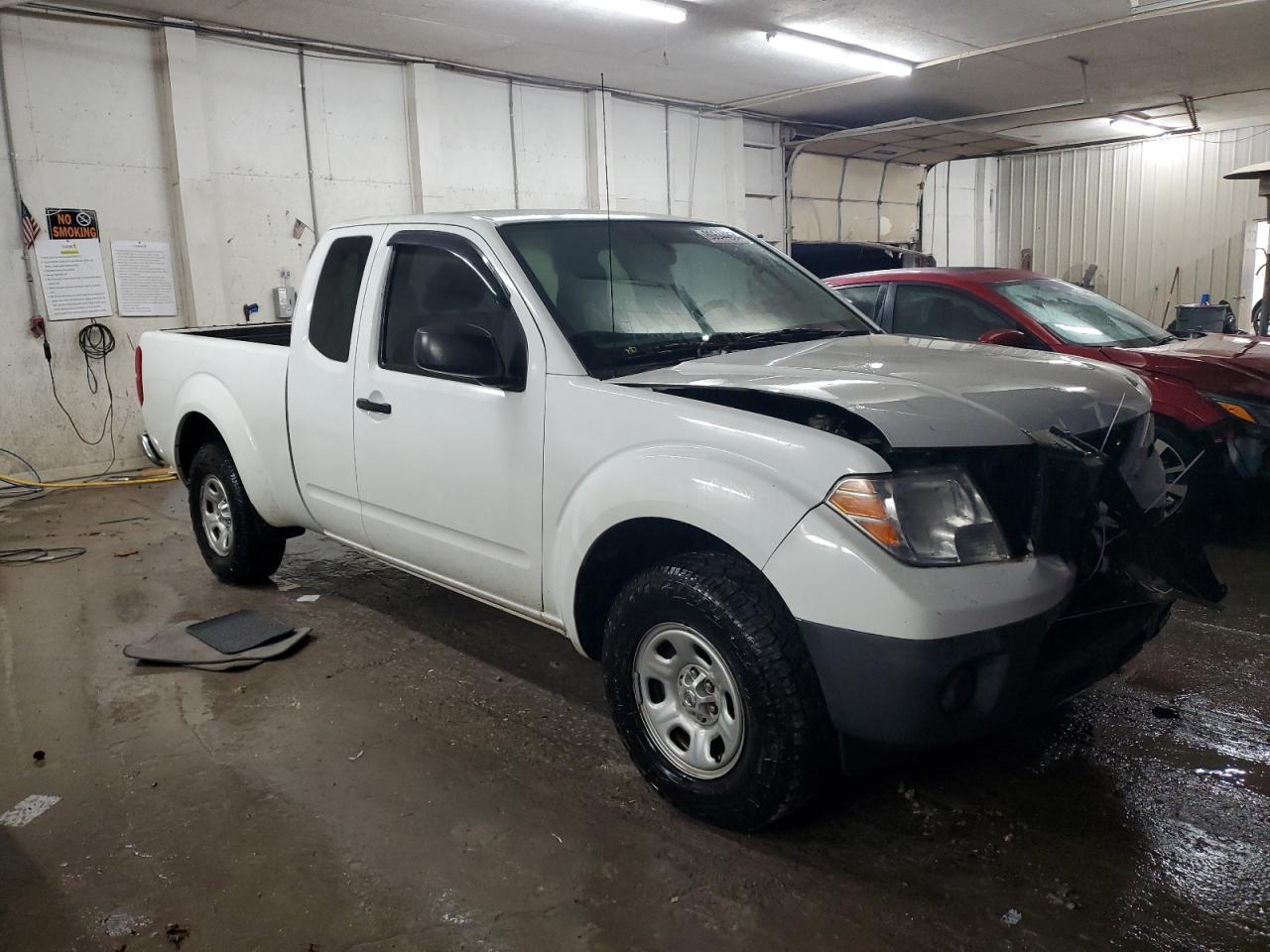 2016 Nissan Navara (Frontier) VIN 1N6BD0CT4GN739322 Copart auction photo, front end damage thumbnail 4