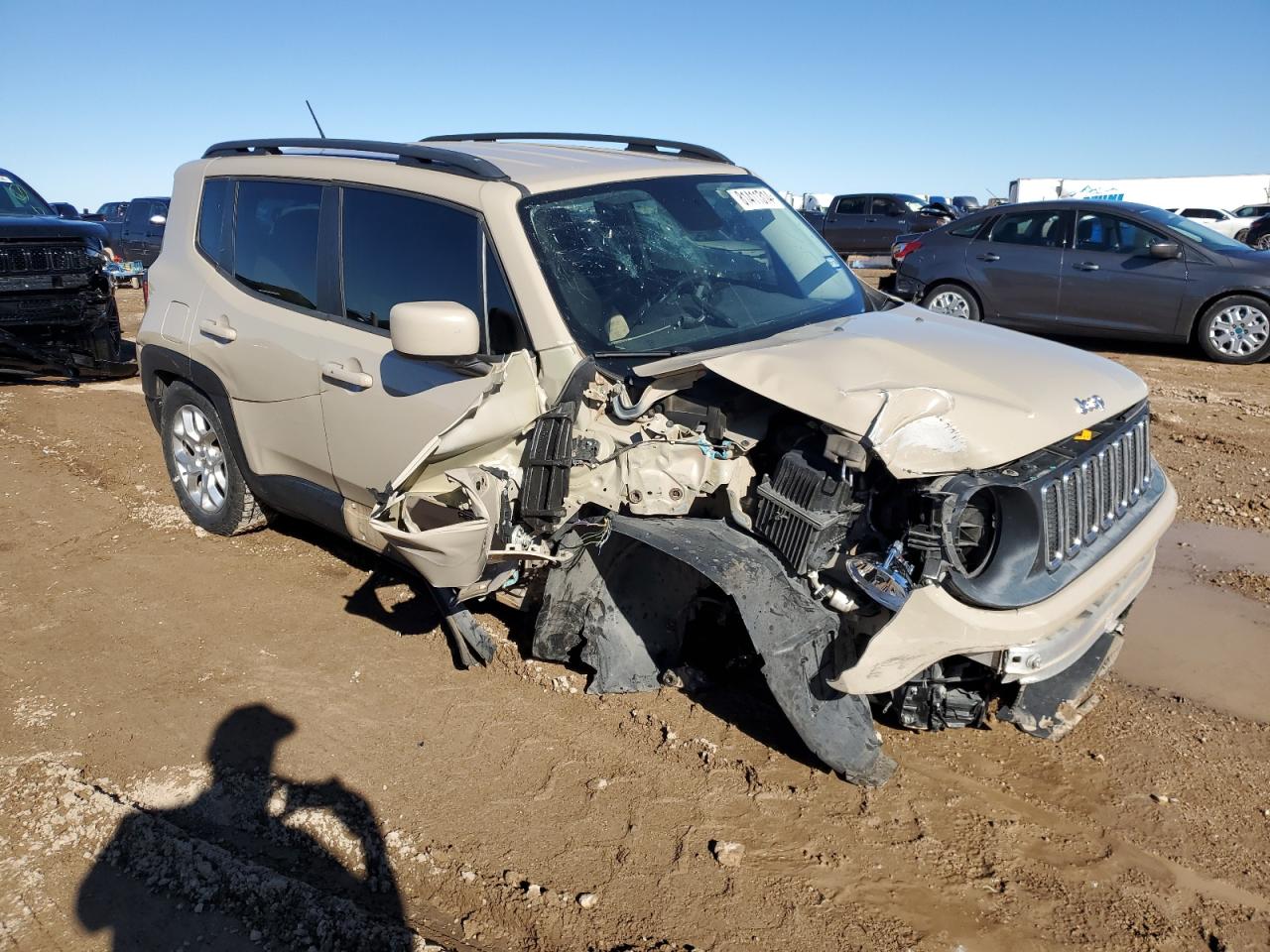 2016 Jeep Renegade VIN ZACCJABT2GPD72774 Copart auction photo, front end / side damage thumbnail 4