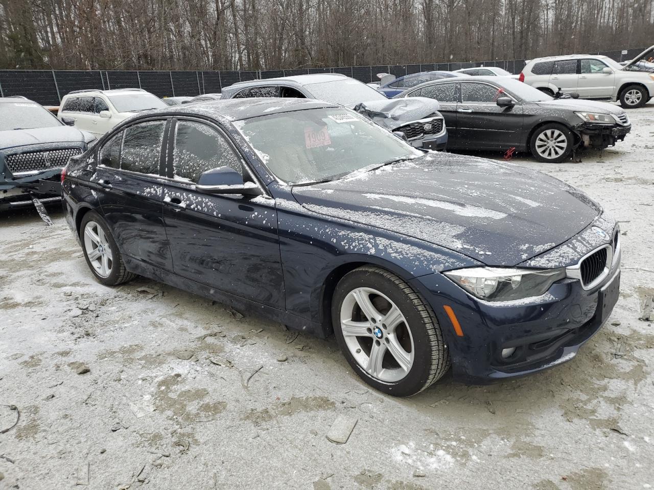 2017 BMW 3er VIN WBA8A9C35HK864047 Copart auction photo, minor dent/scratches damage thumbnail 4