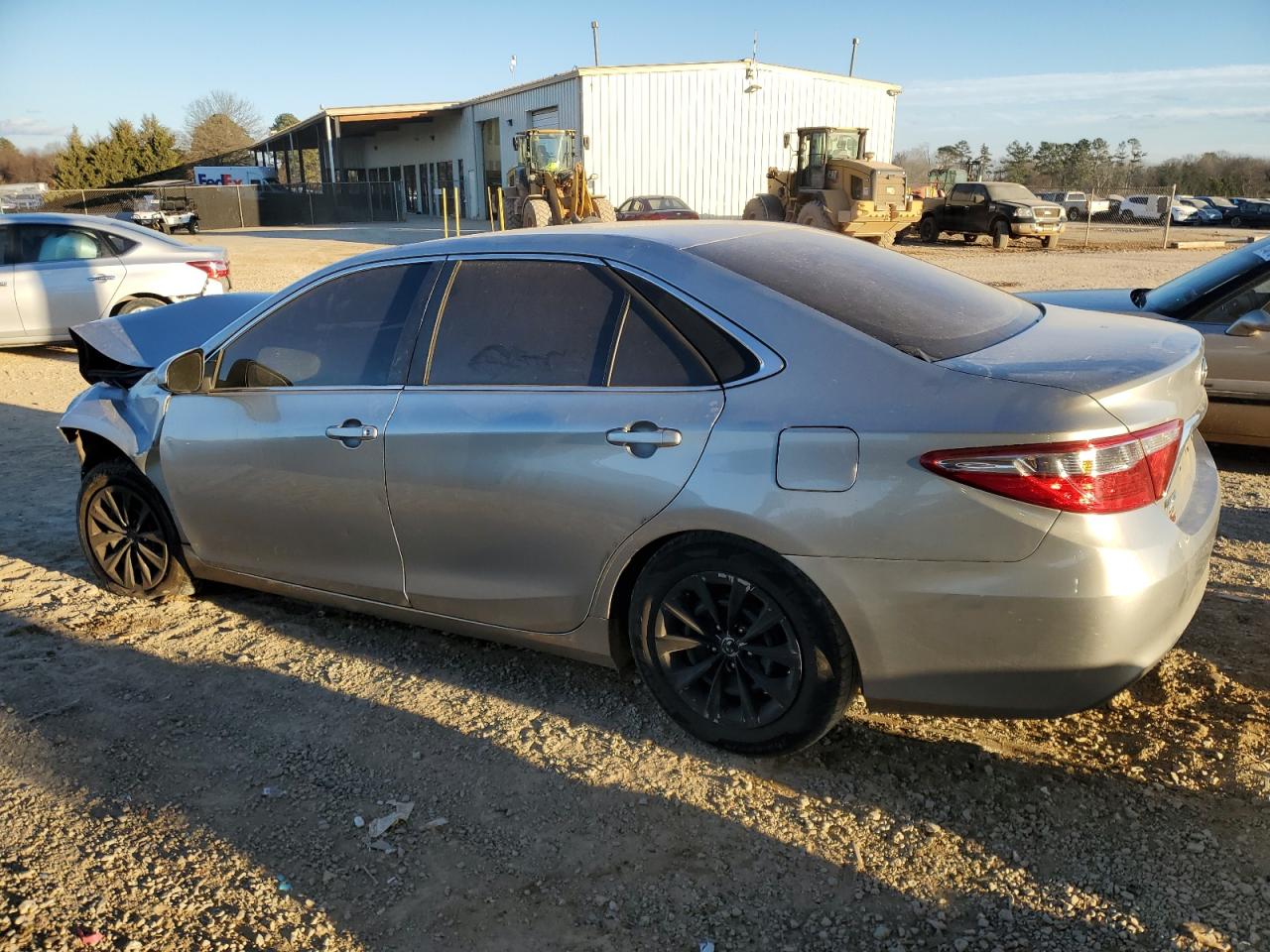 2016 Toyota Camry VIN 4T4BF1FK4GR583070 Copart auction photo, front end damage thumbnail 2