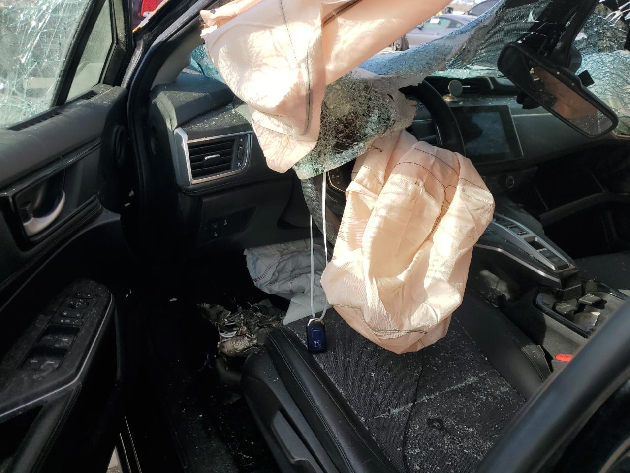 2018 Honda Clarity VIN JHMZC5F1XJC001991 Copart auction photo, all over / rollover damage thumbnail 8