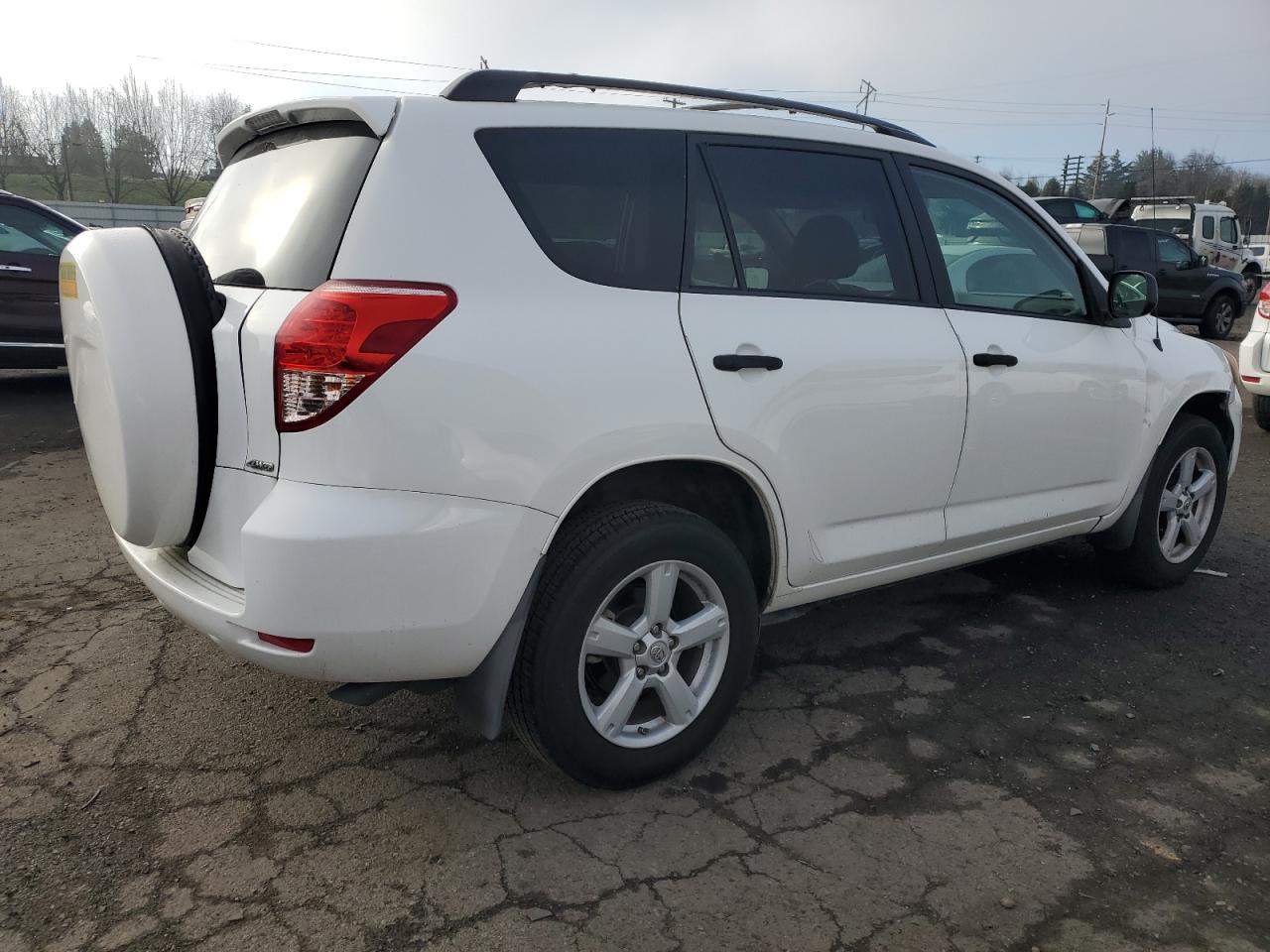 2007 Toyota RAV 4 VIN JTMBK33V076024740 Copart auction photo, front end damage thumbnail 3