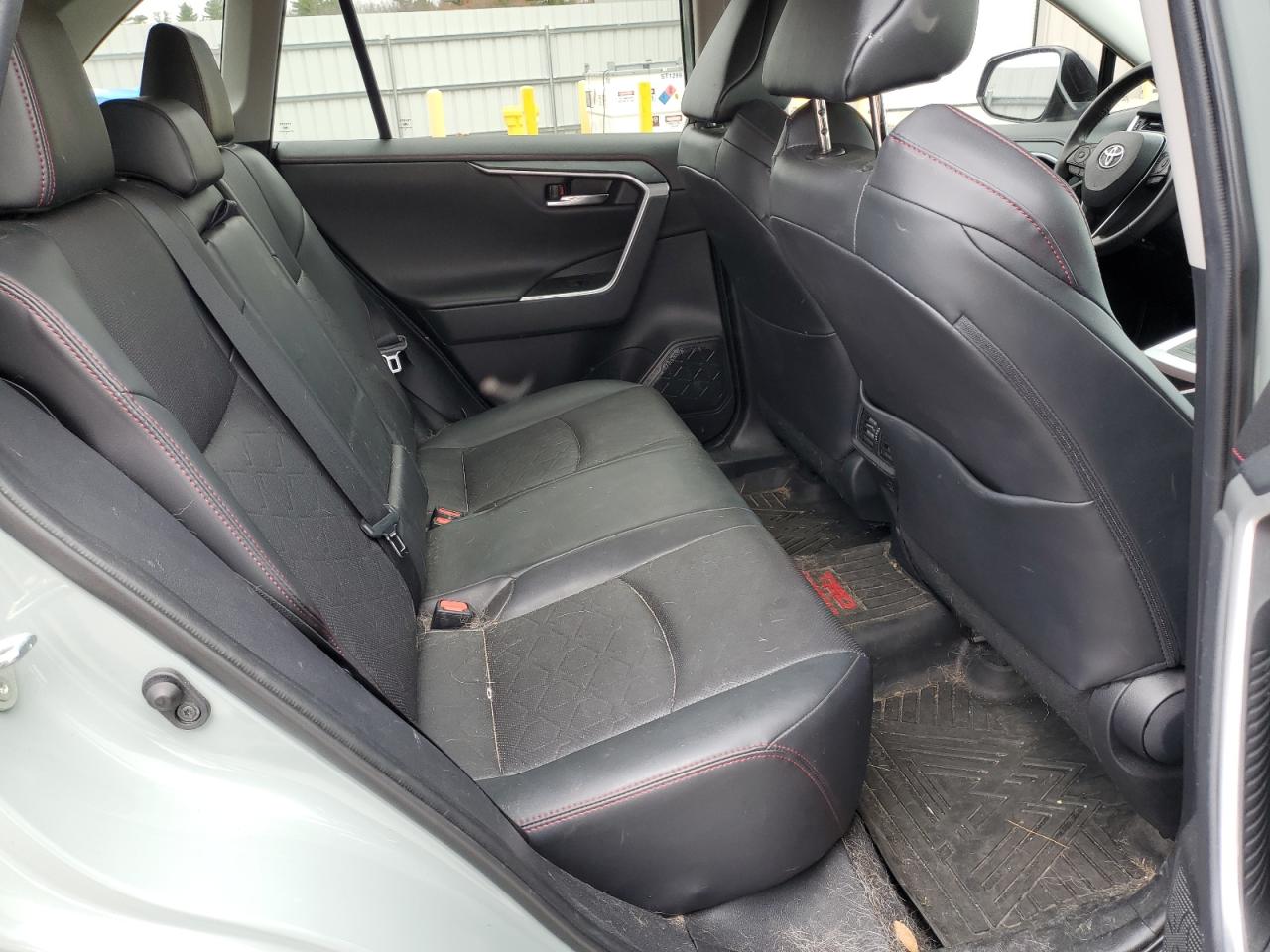 2020 Toyota RAV 4 VIN 2T3J1RFVXLC064640 Copart auction photo, front end damage thumbnail 11