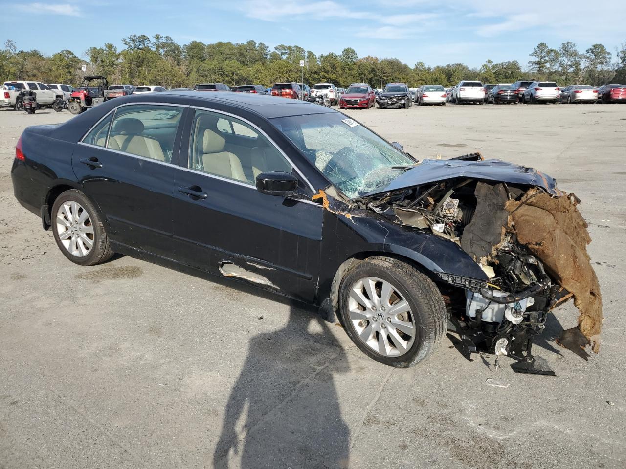 2007 Honda Accord VIN 1HGCM66597A083473 Copart auction photo, front end / side damage thumbnail 4