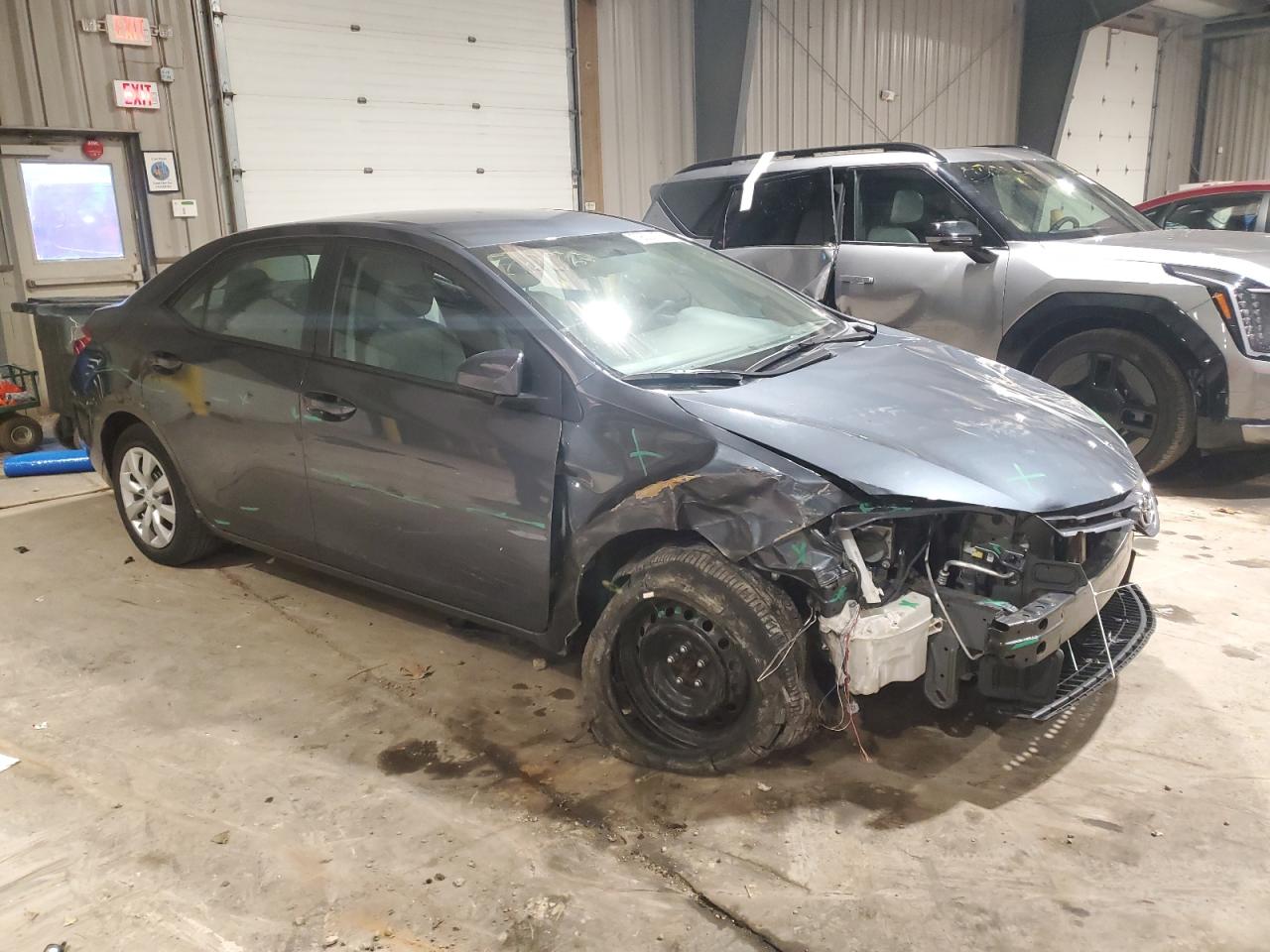 2015 Toyota Corolla VIN 2T1BURHE3FC298236 Copart auction photo, front end / top/roof damage thumbnail 4
