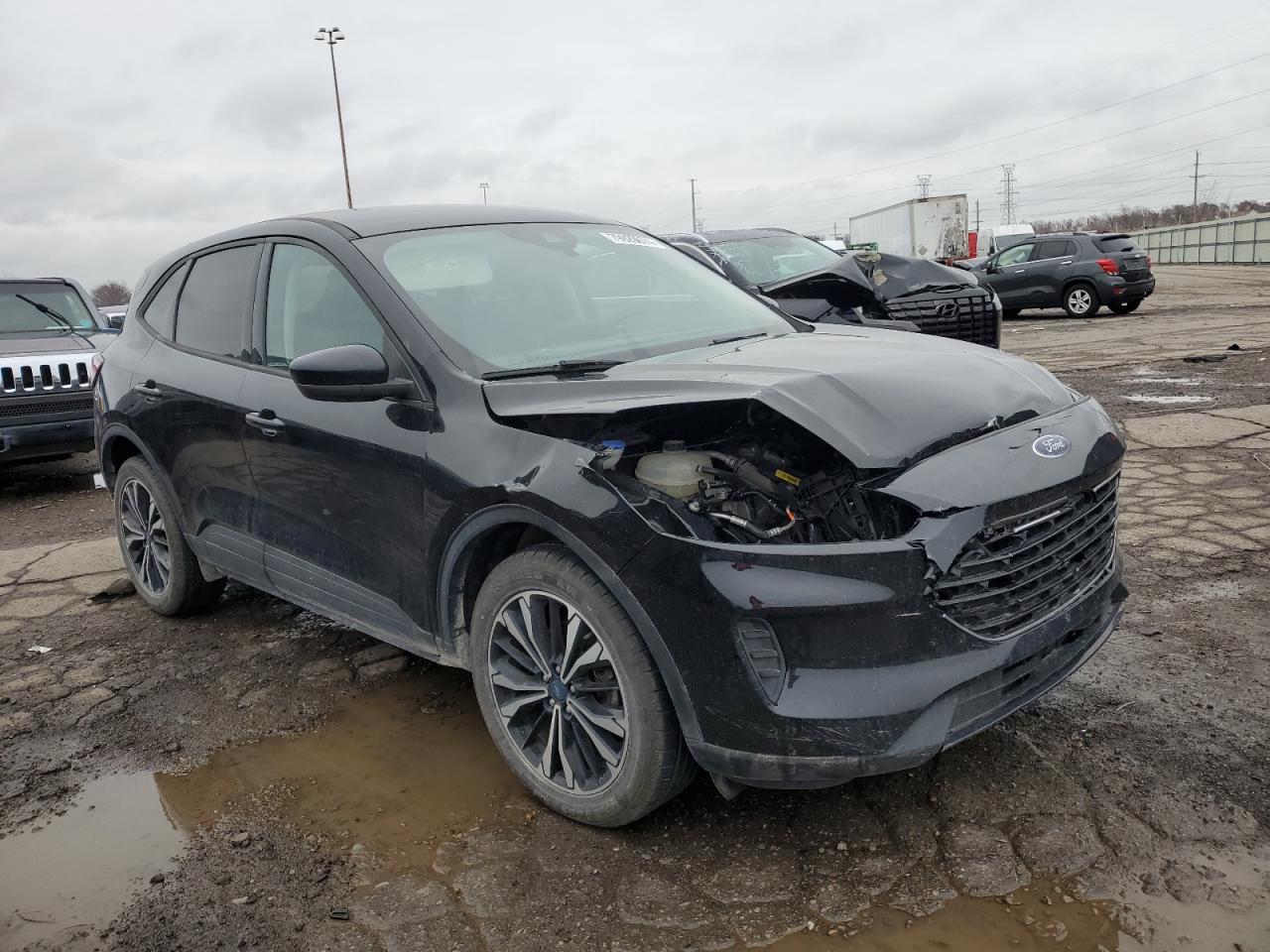 2022 Ford Escape VIN 1FMCU9G66NUA23553 Copart auction photo, front end damage thumbnail 4