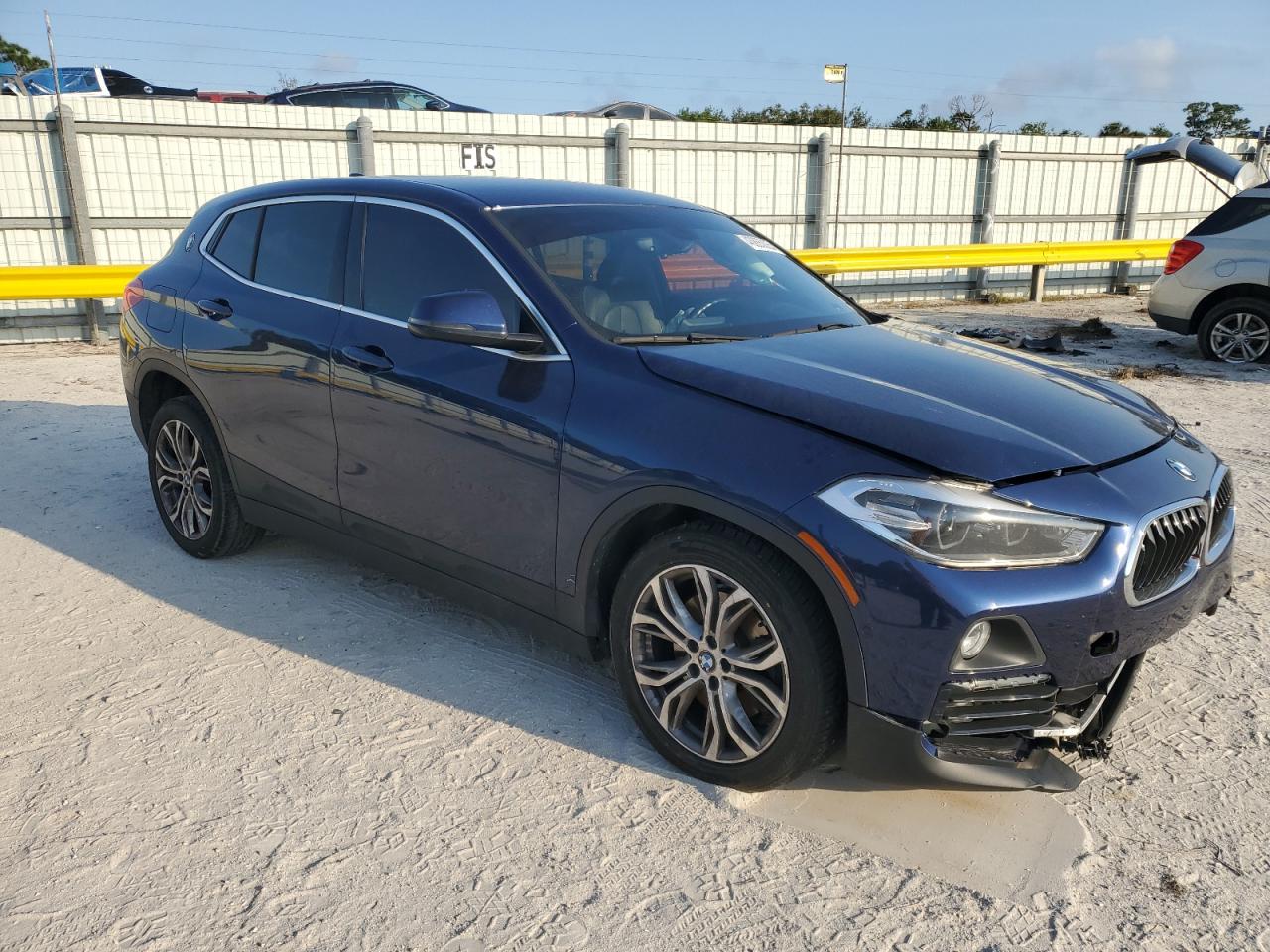 2018 BMW X2 VIN WBXYJ5C3XJEF78250 Copart auction photo, front end / side damage thumbnail 4
